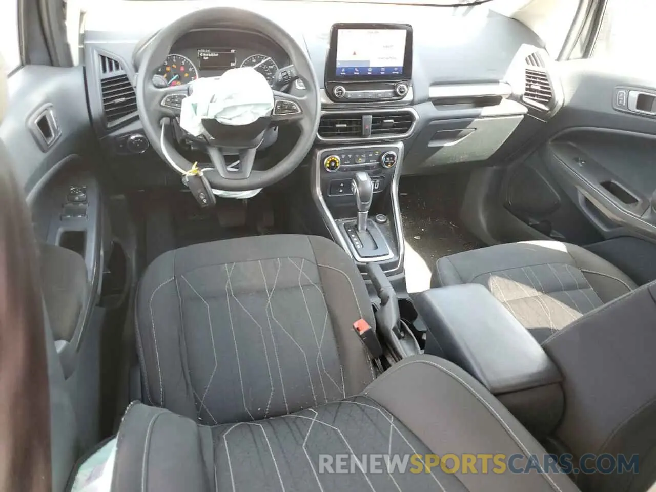 8 fotografías del automóvil dañado MAJ6S3GLXMC400244 FORD ECOSPORT 2021