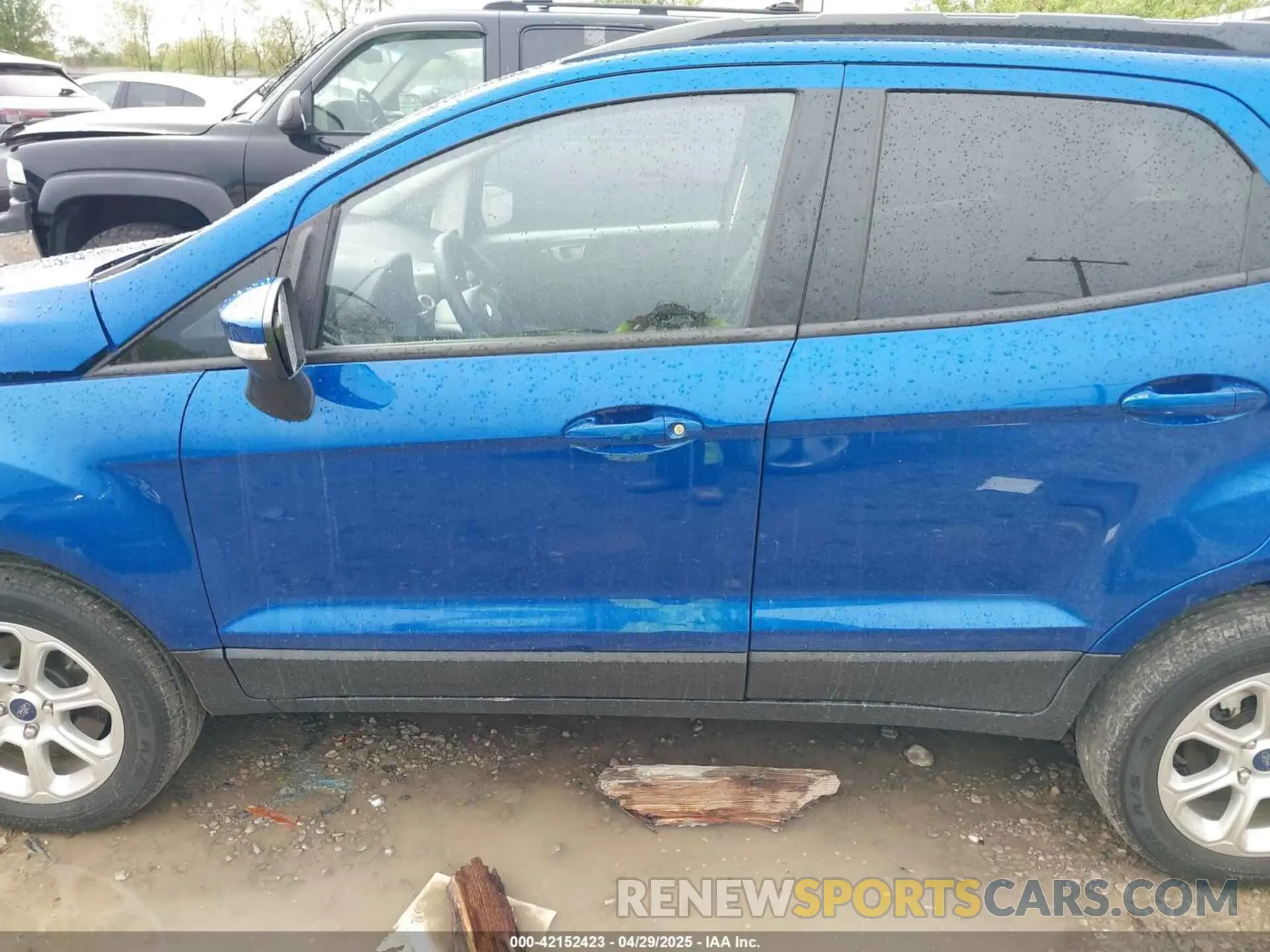 14 fotografías del automóvil dañado MAJ6S3GLXMC427038 FORD ECOSPORT 2021