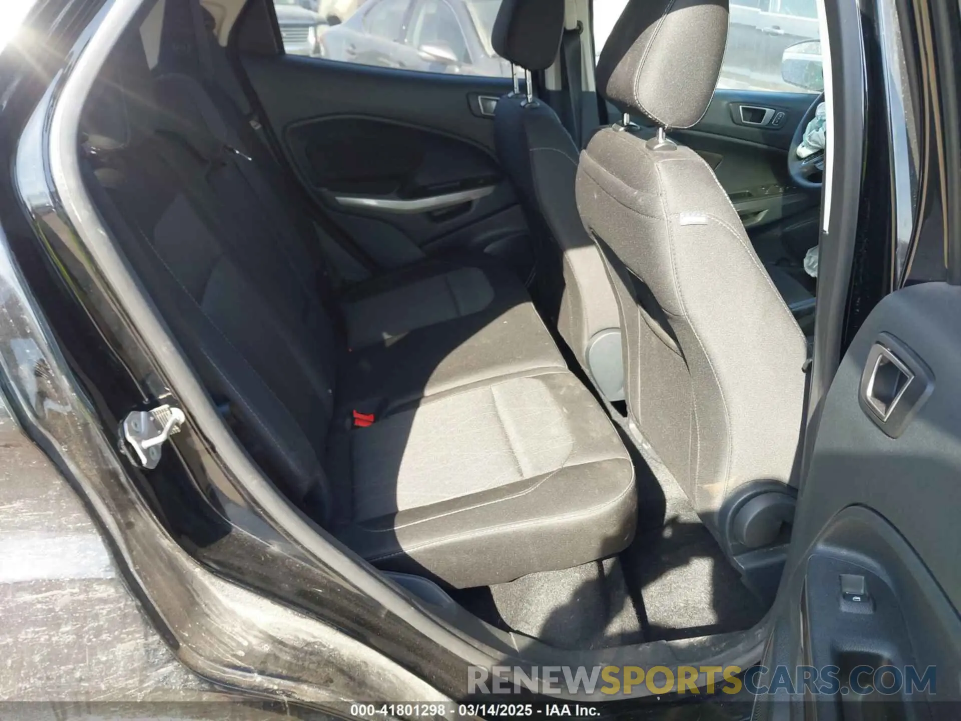 8 fotografías del automóvil dañado MAJ6S3GLXMC437083 FORD ECOSPORT 2021