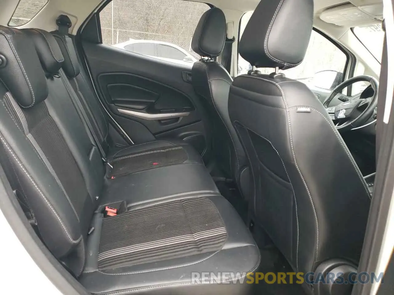 11 fotografías del automóvil dañado MAJ6S3JL2MC401302 FORD ECOSPORT 2021