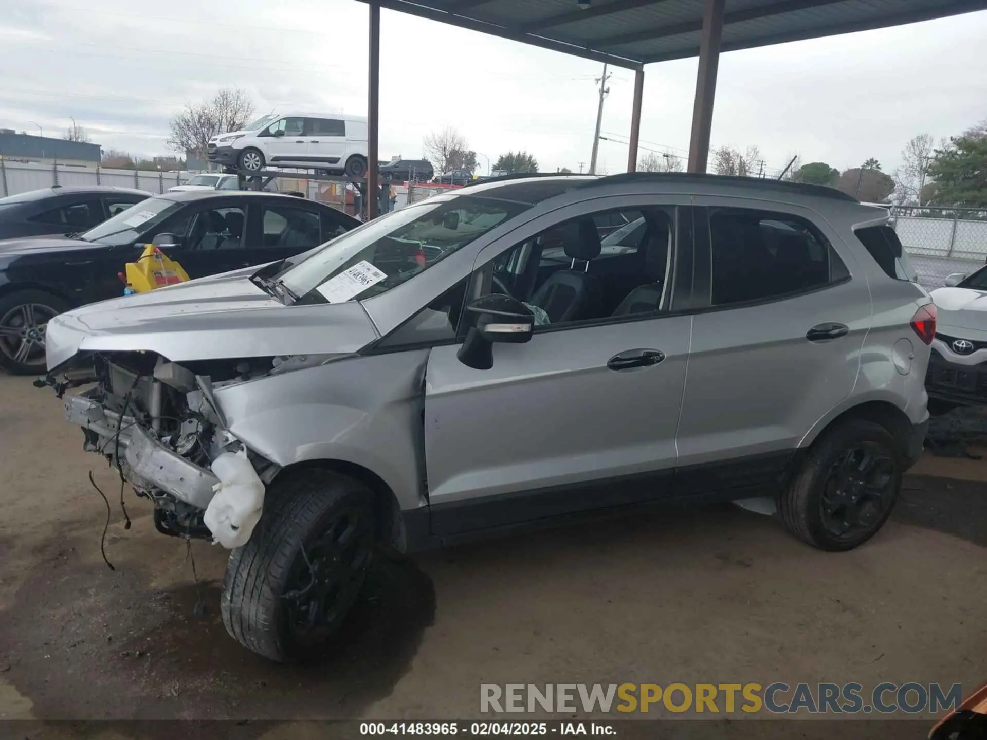 15 fotografías del automóvil dañado MAJ6S3JL2MC424921 FORD ECOSPORT 2021
