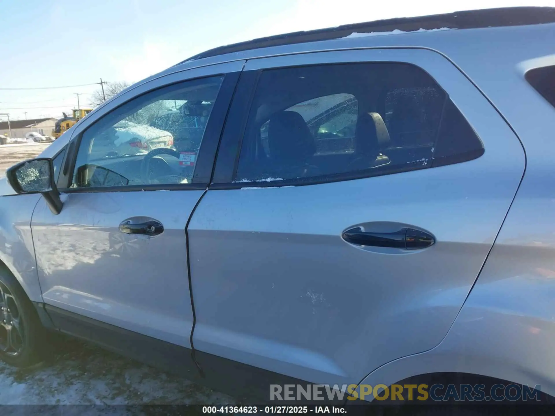 14 fotografías del automóvil dañado MAJ6S3JL4MC430543 FORD ECOSPORT 2021