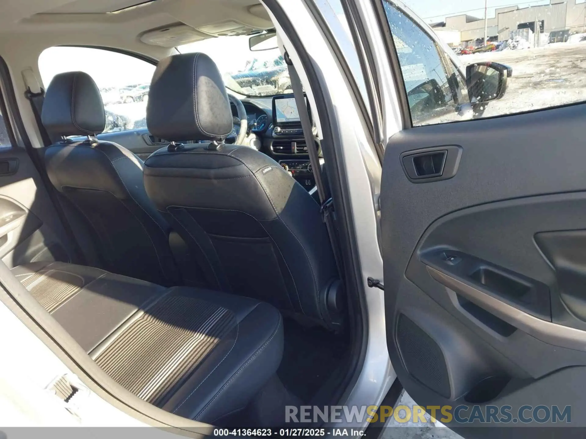 8 fotografías del automóvil dañado MAJ6S3JL4MC430543 FORD ECOSPORT 2021