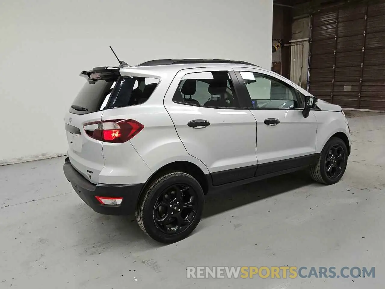 3 fotografías del automóvil dañado MAJ6S3JL6MC425733 FORD ECOSPORT 2021