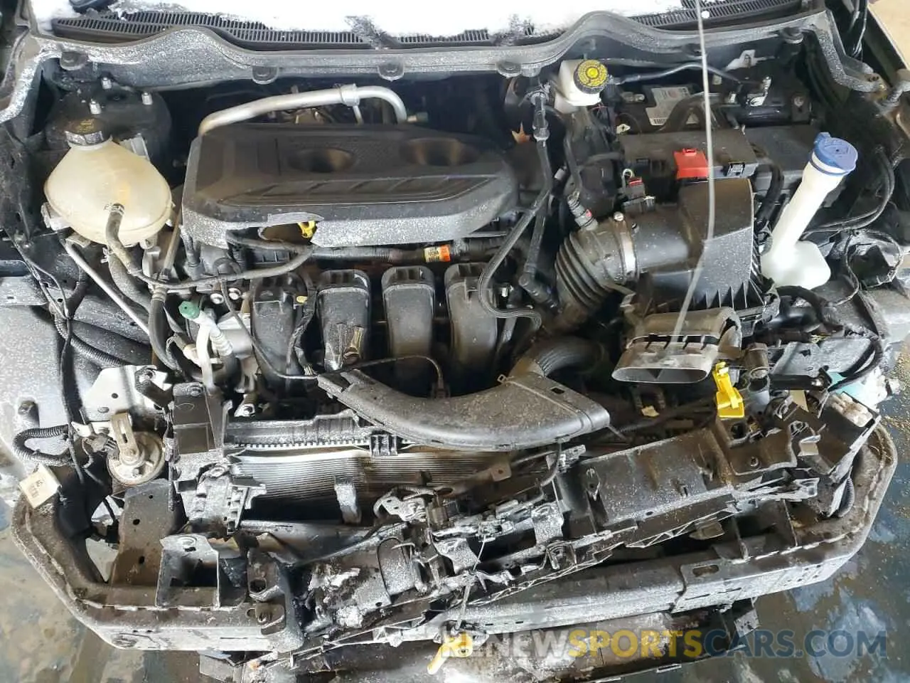 12 fotografías del automóvil dañado MAJ6S3KL5MC424412 FORD ECOSPORT 2021