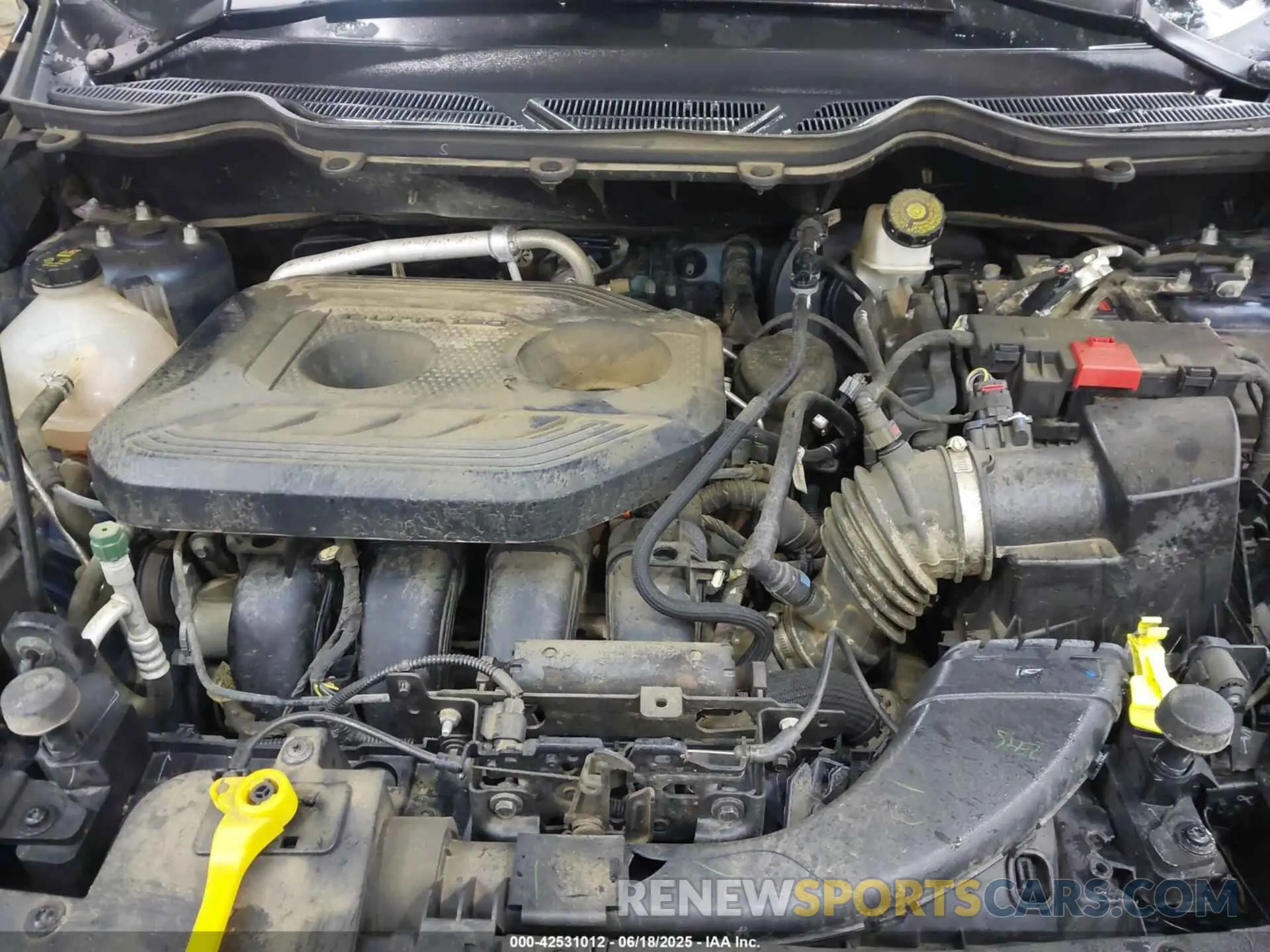 10 fotografías del automóvil dañado MAJ6S3FL3NC475001 FORD ECOSPORT 2022