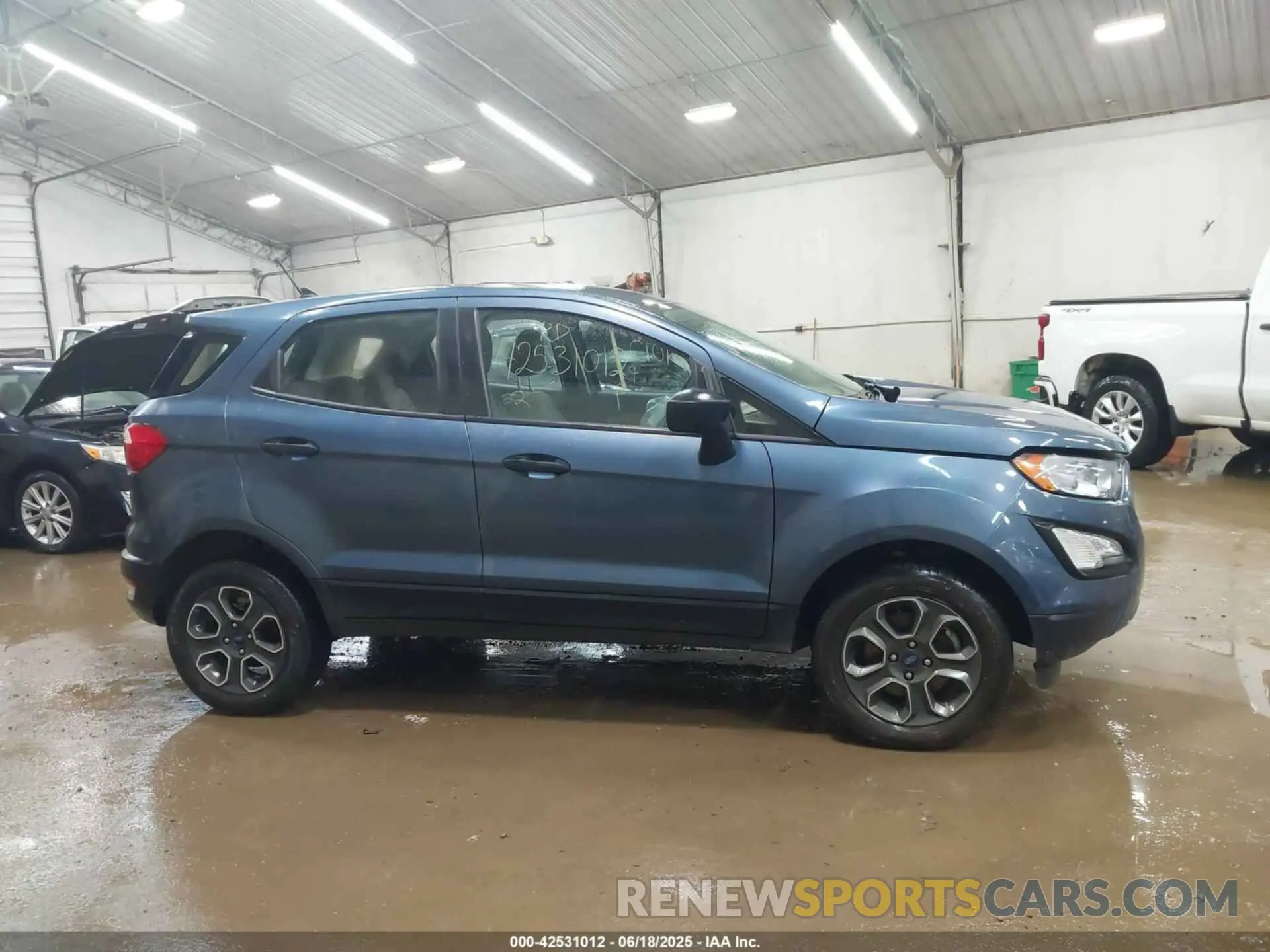 13 fotografías del automóvil dañado MAJ6S3FL3NC475001 FORD ECOSPORT 2022