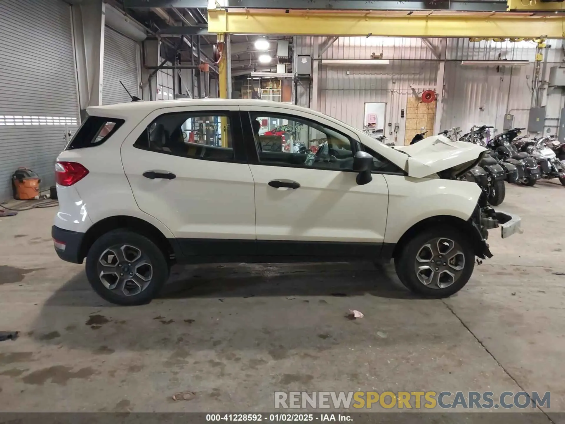 14 fotografías del automóvil dañado MAJ6S3FL6NC473596 FORD ECOSPORT 2022