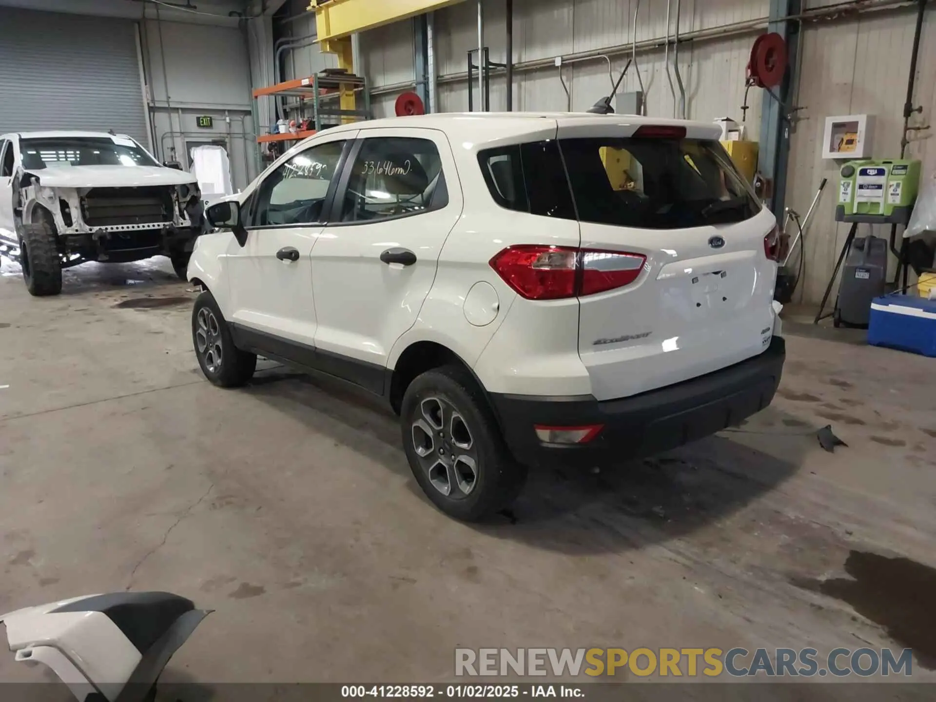 3 fotografías del automóvil dañado MAJ6S3FL6NC473596 FORD ECOSPORT 2022