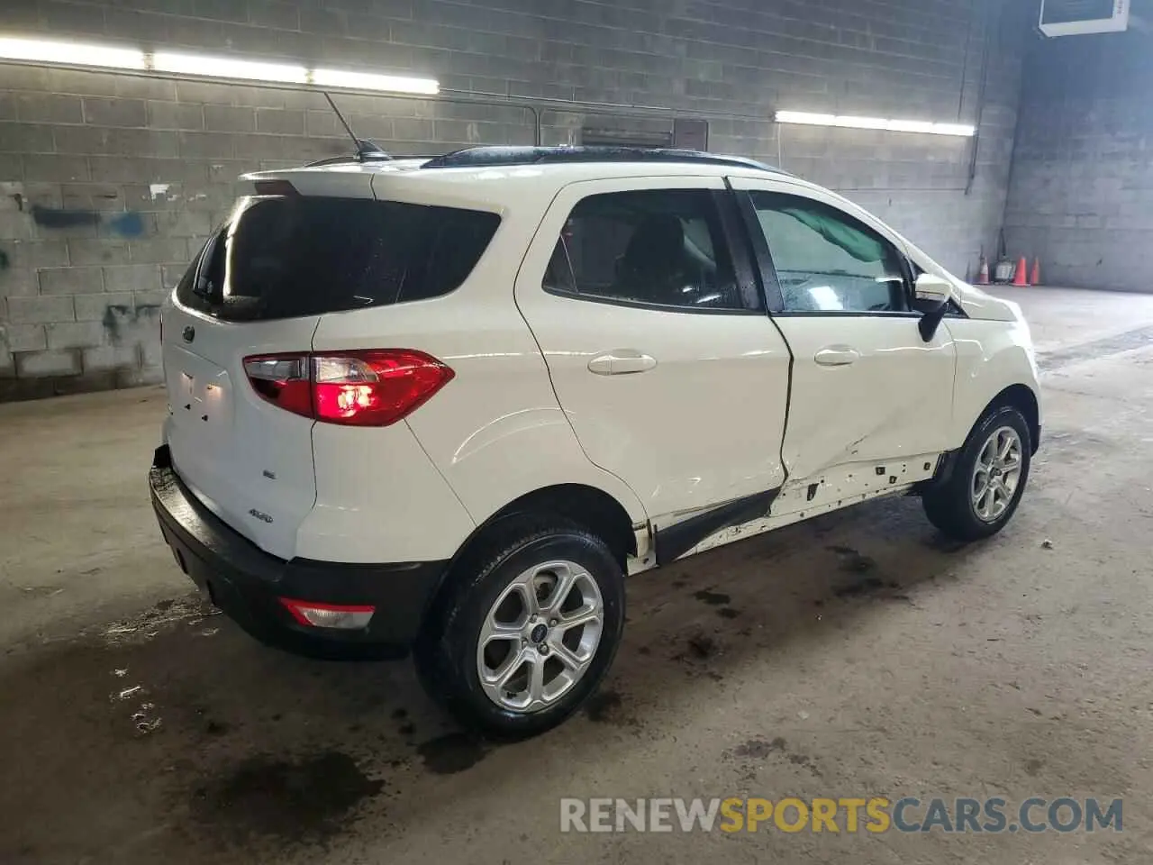 3 fotografías del automóvil dañado MAJ6S3GL4NC475684 FORD ECOSPORT 2022