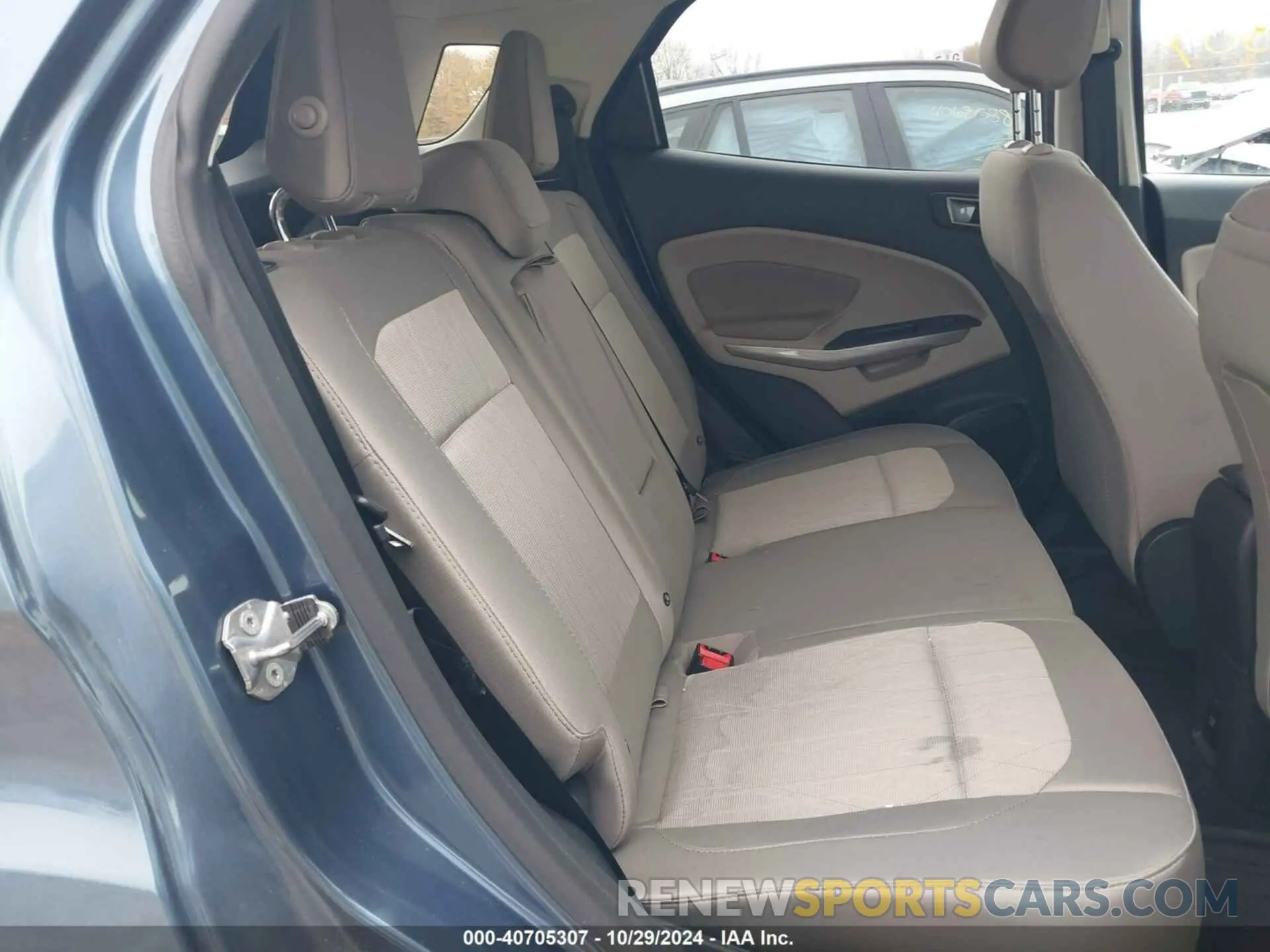 8 fotografías del automóvil dañado MAJ6S3GL5NC472616 FORD ECOSPORT 2022
