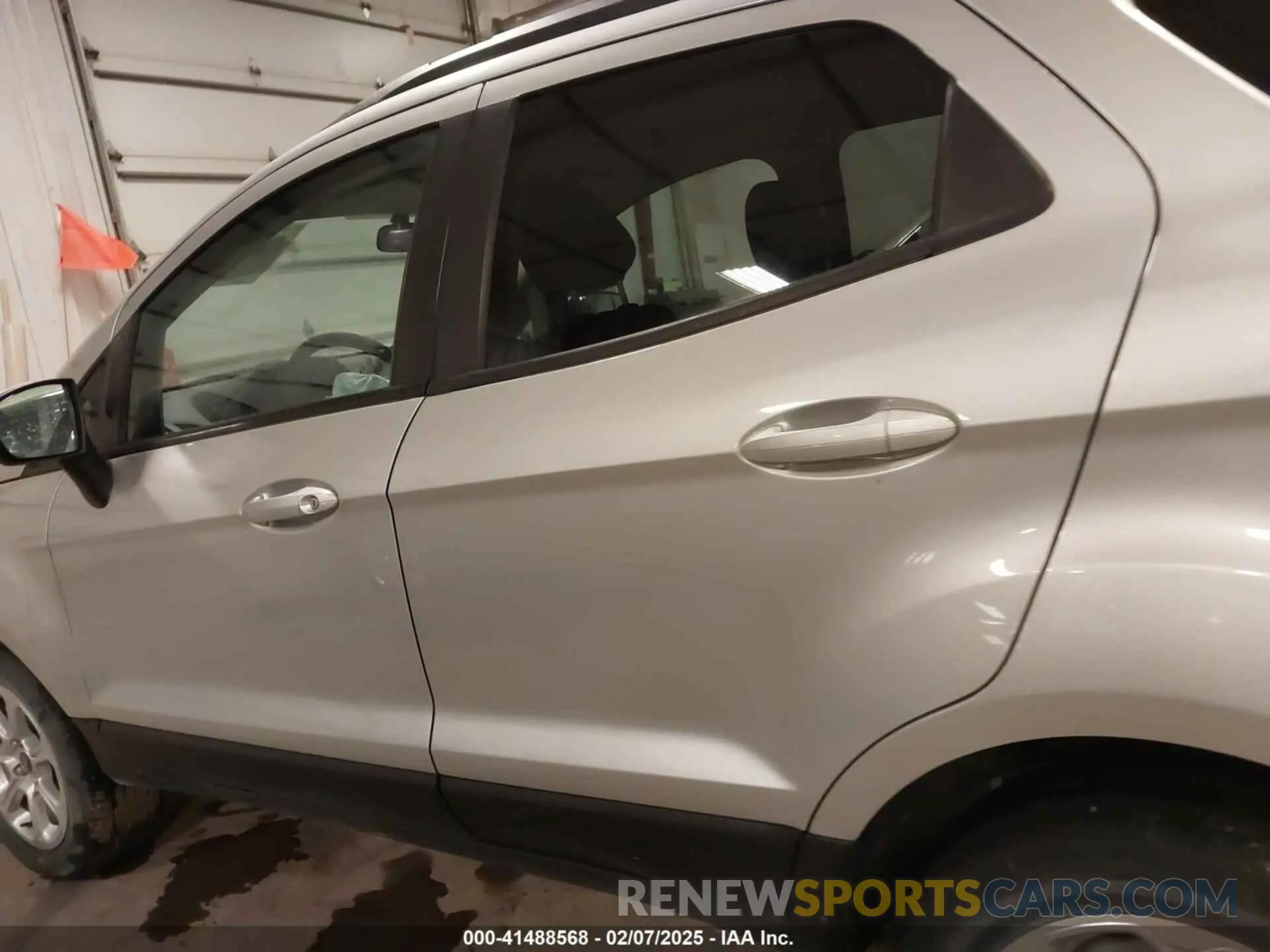 15 fotografías del automóvil dañado MAJ6S3GL9NC460808 FORD ECOSPORT 2022