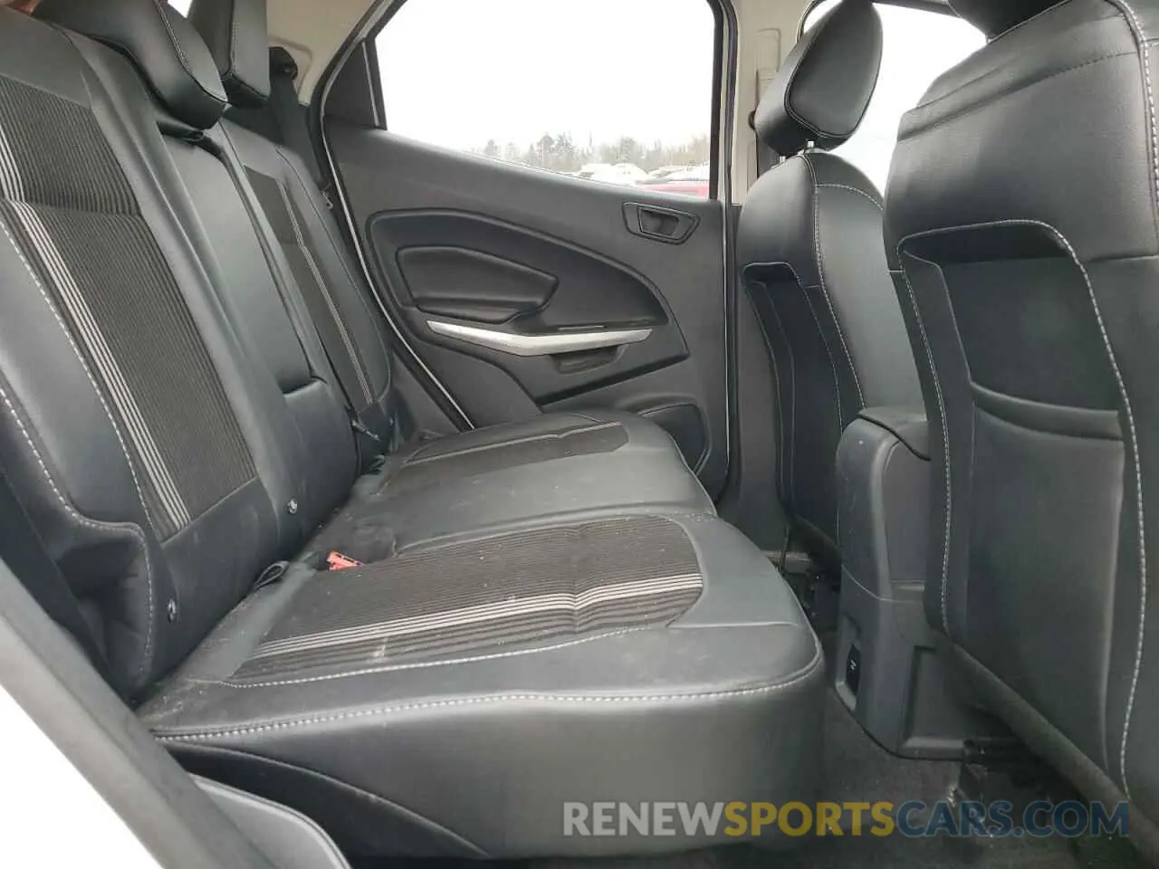 11 fotografías del automóvil dañado MAJ6S3JL3NC462403 FORD ECOSPORT 2022
