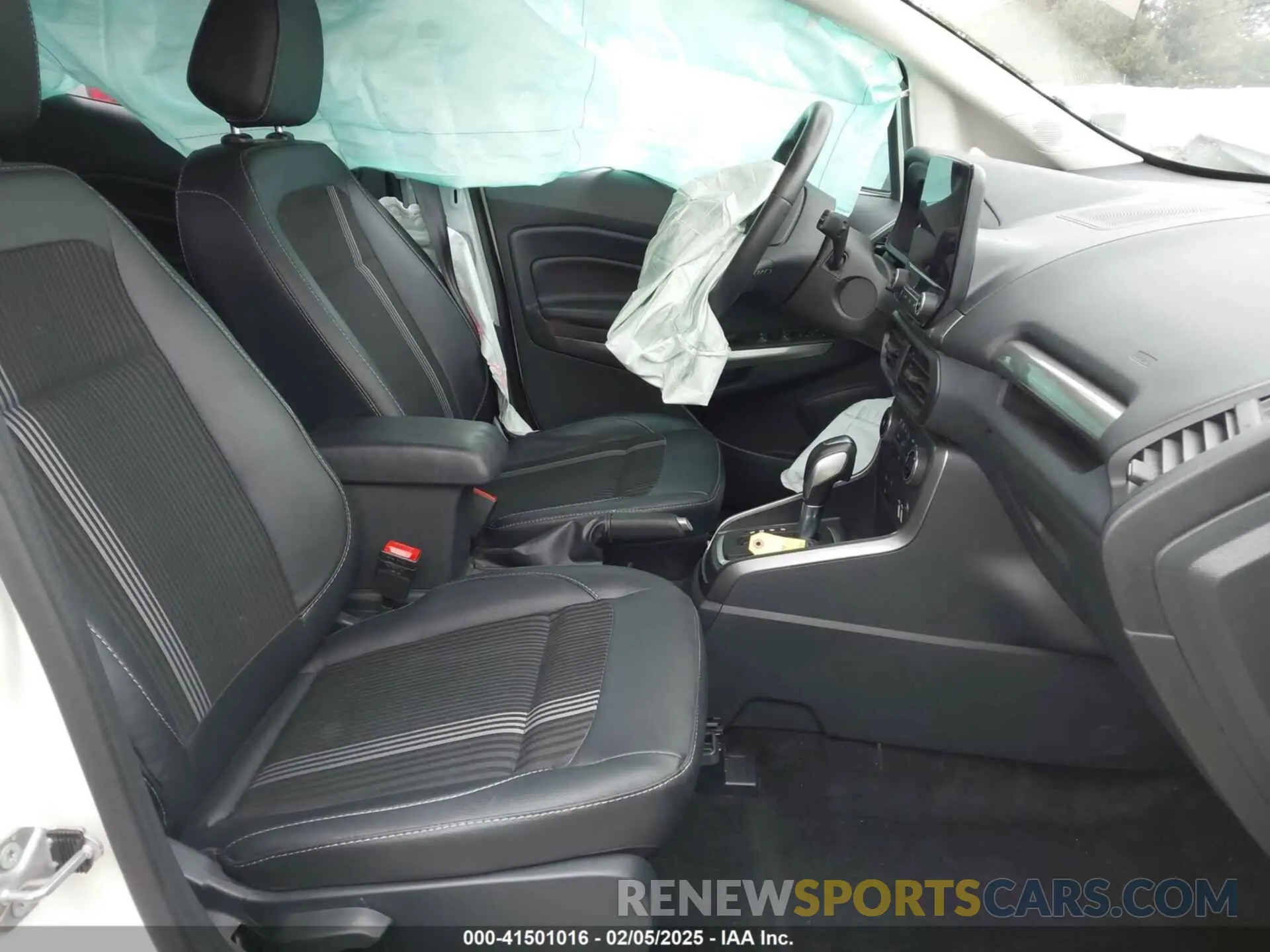 4 fotografías del automóvil dañado MAJ6S3JL3NC470159 FORD ECOSPORT 2022