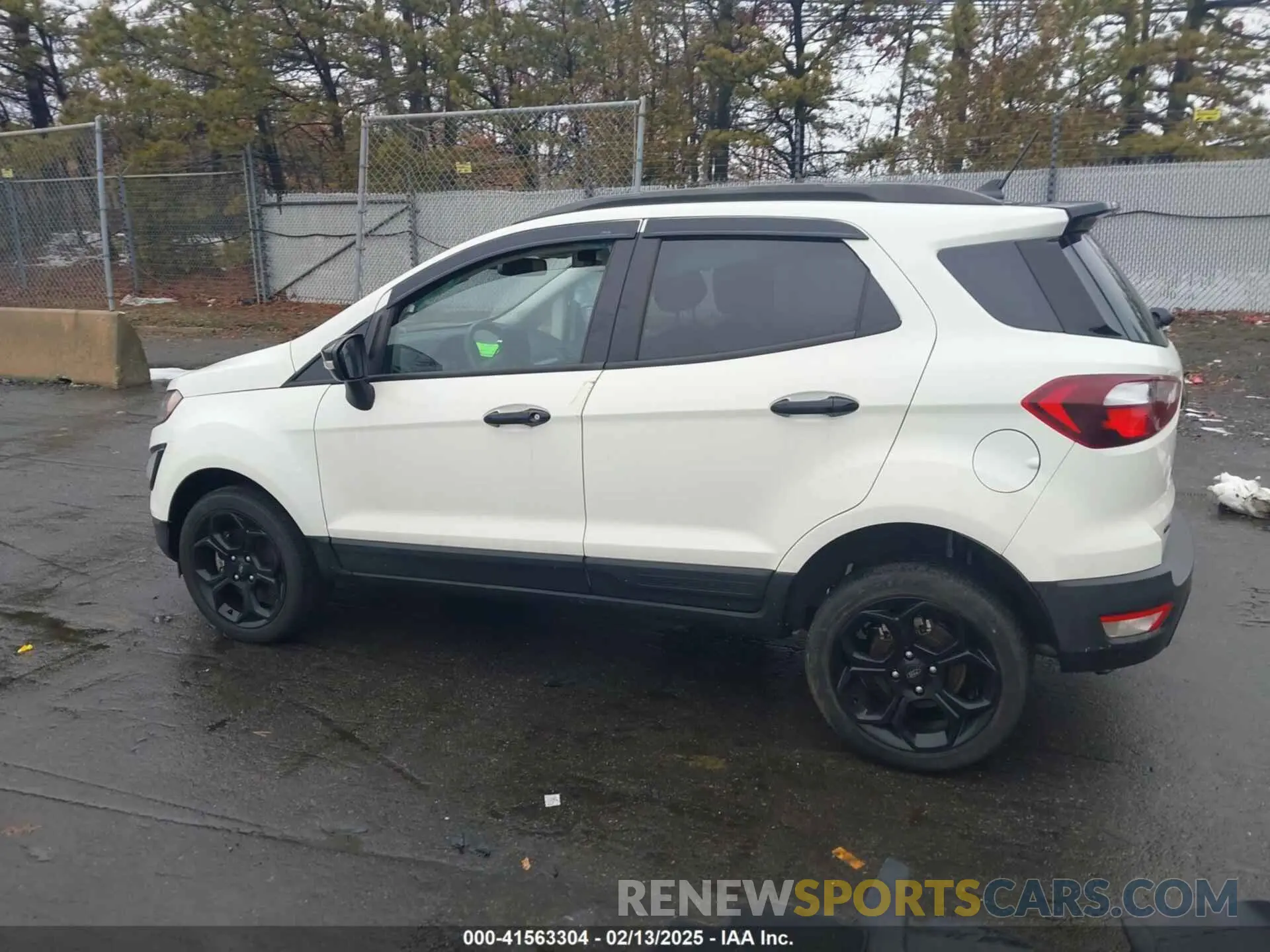 14 fotografías del automóvil dañado MAJ6S3JL7NC460587 FORD ECOSPORT 2022
