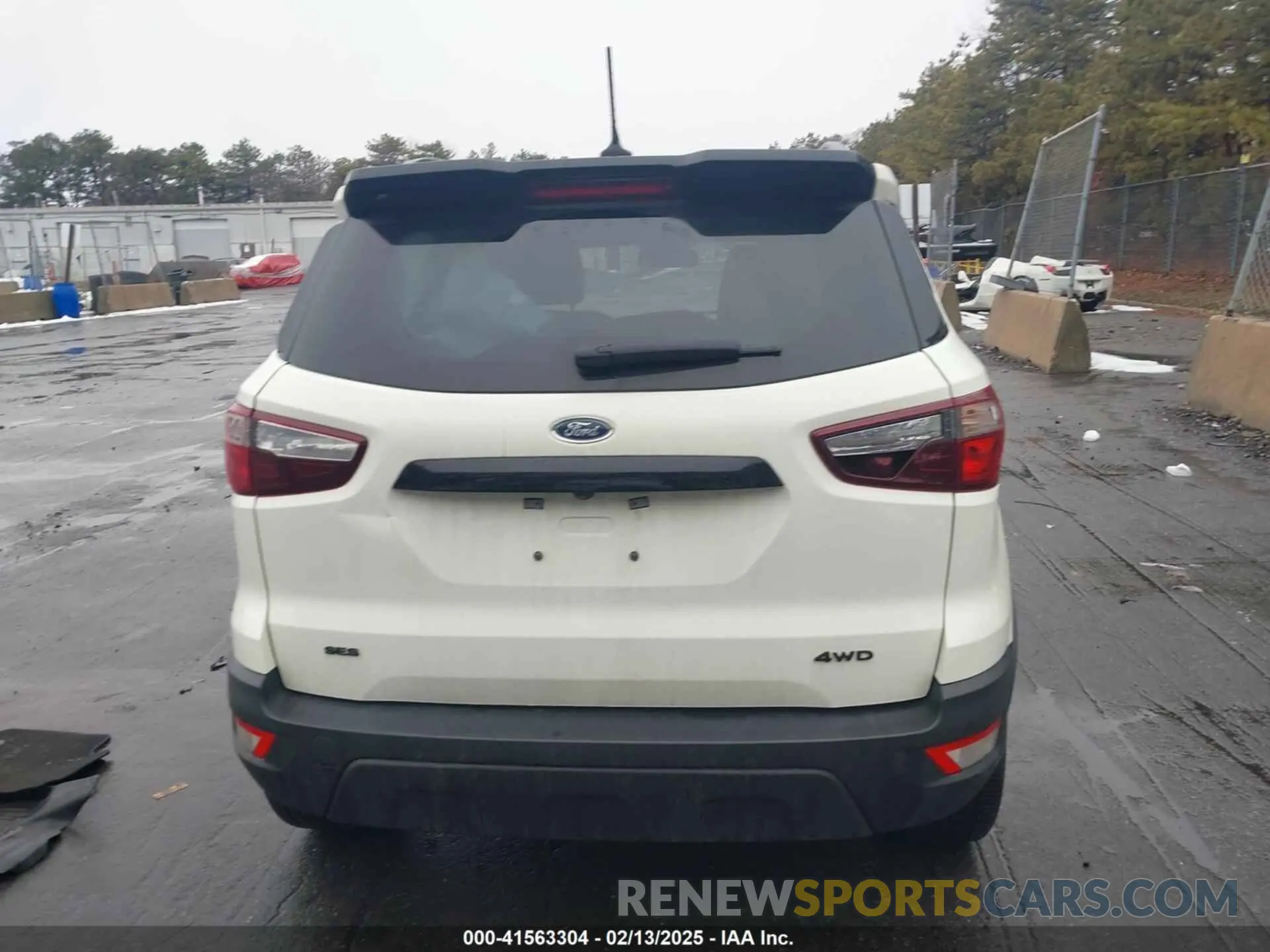 16 fotografías del automóvil dañado MAJ6S3JL7NC460587 FORD ECOSPORT 2022
