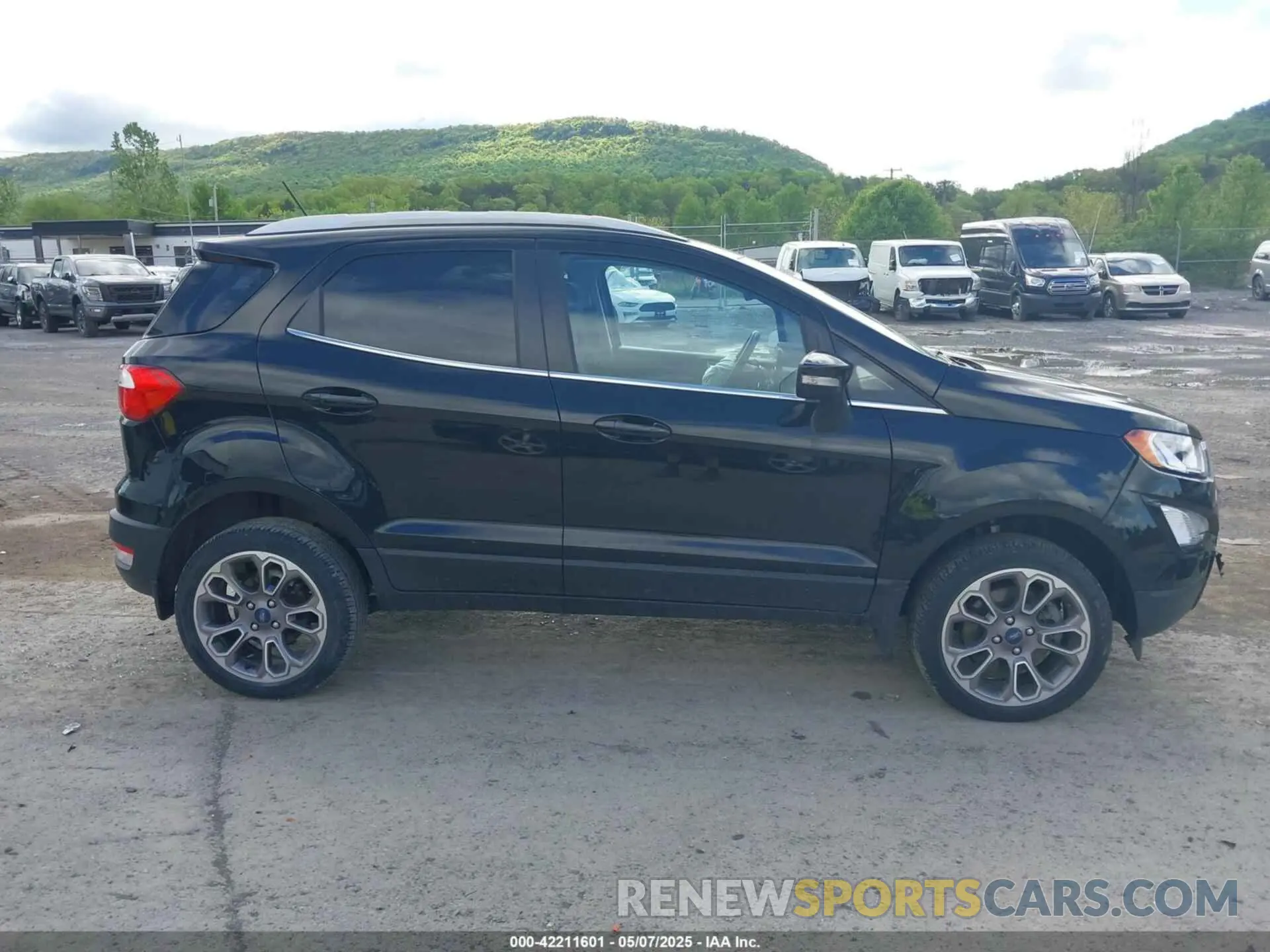 13 fotografías del automóvil dañado MAJ6S3KL6NC472017 FORD ECOSPORT 2022