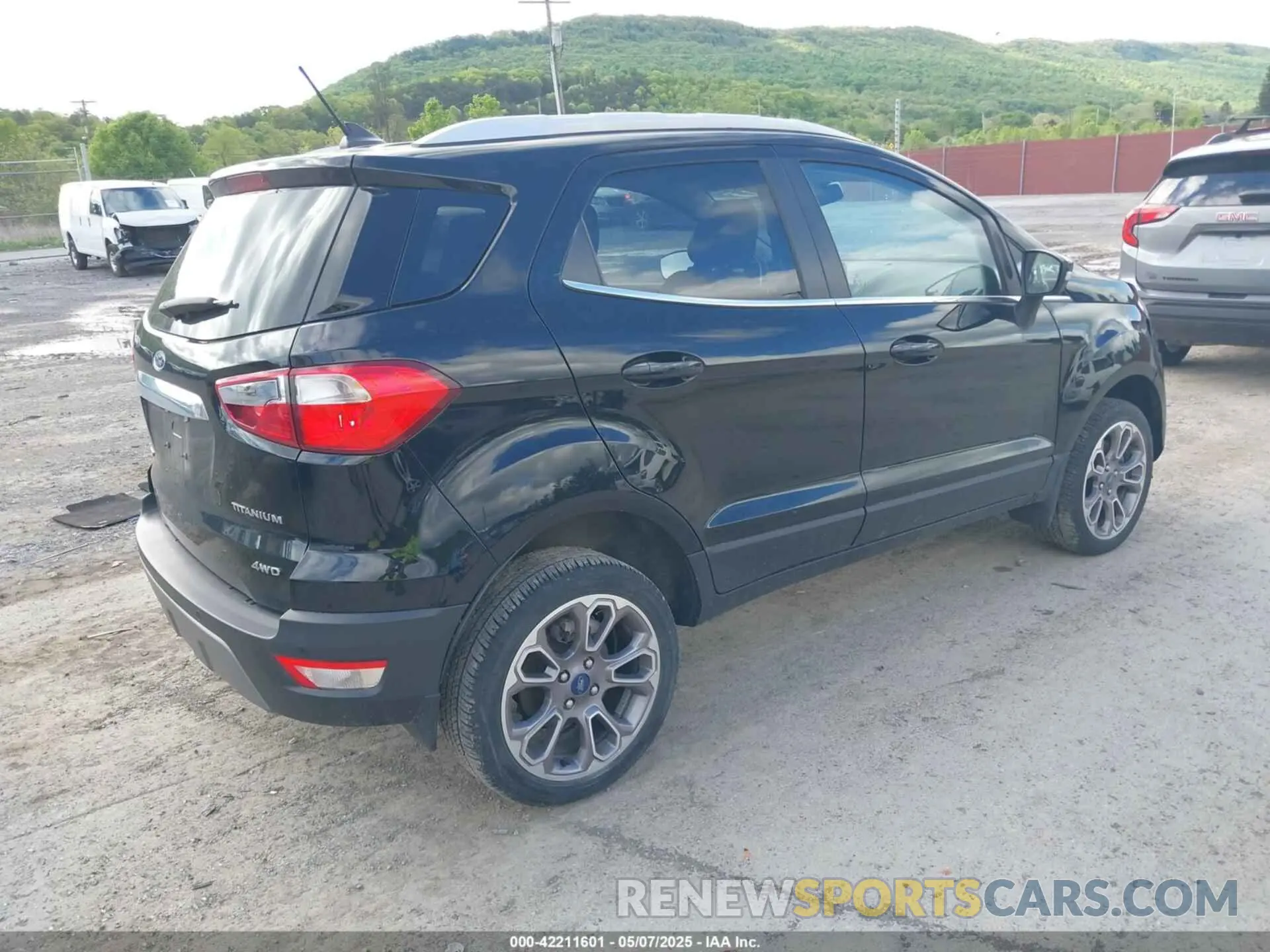 4 fotografías del automóvil dañado MAJ6S3KL6NC472017 FORD ECOSPORT 2022