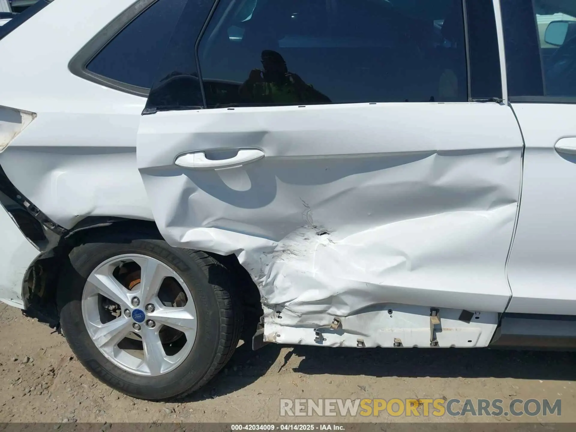 6 fotografías del automóvil dañado 2FMPK3G91KBC27869 FORD EDGE 2019