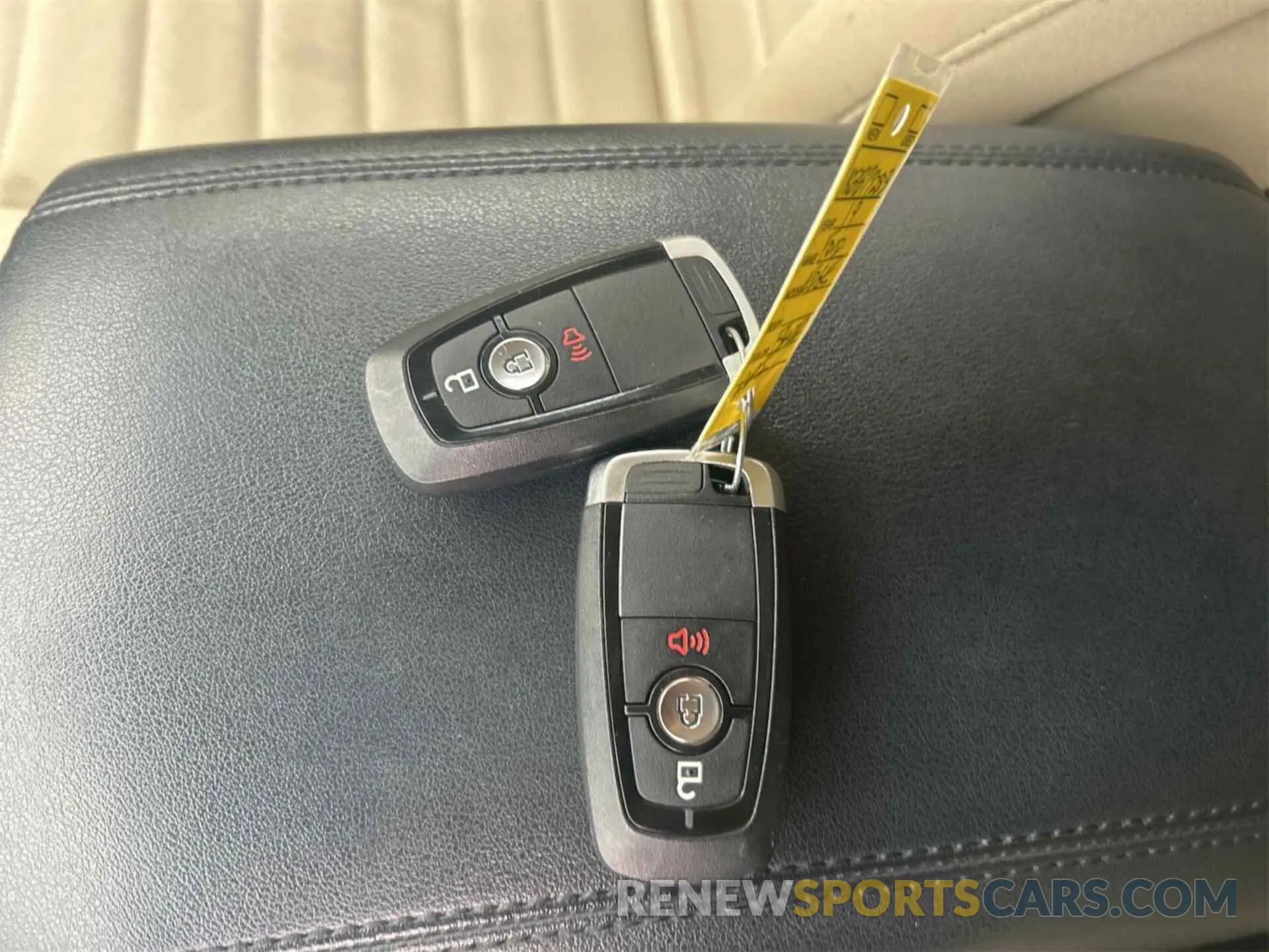 20 fotografías del automóvil dañado 2FMPK3G95KBB77283 FORD EDGE 2019
