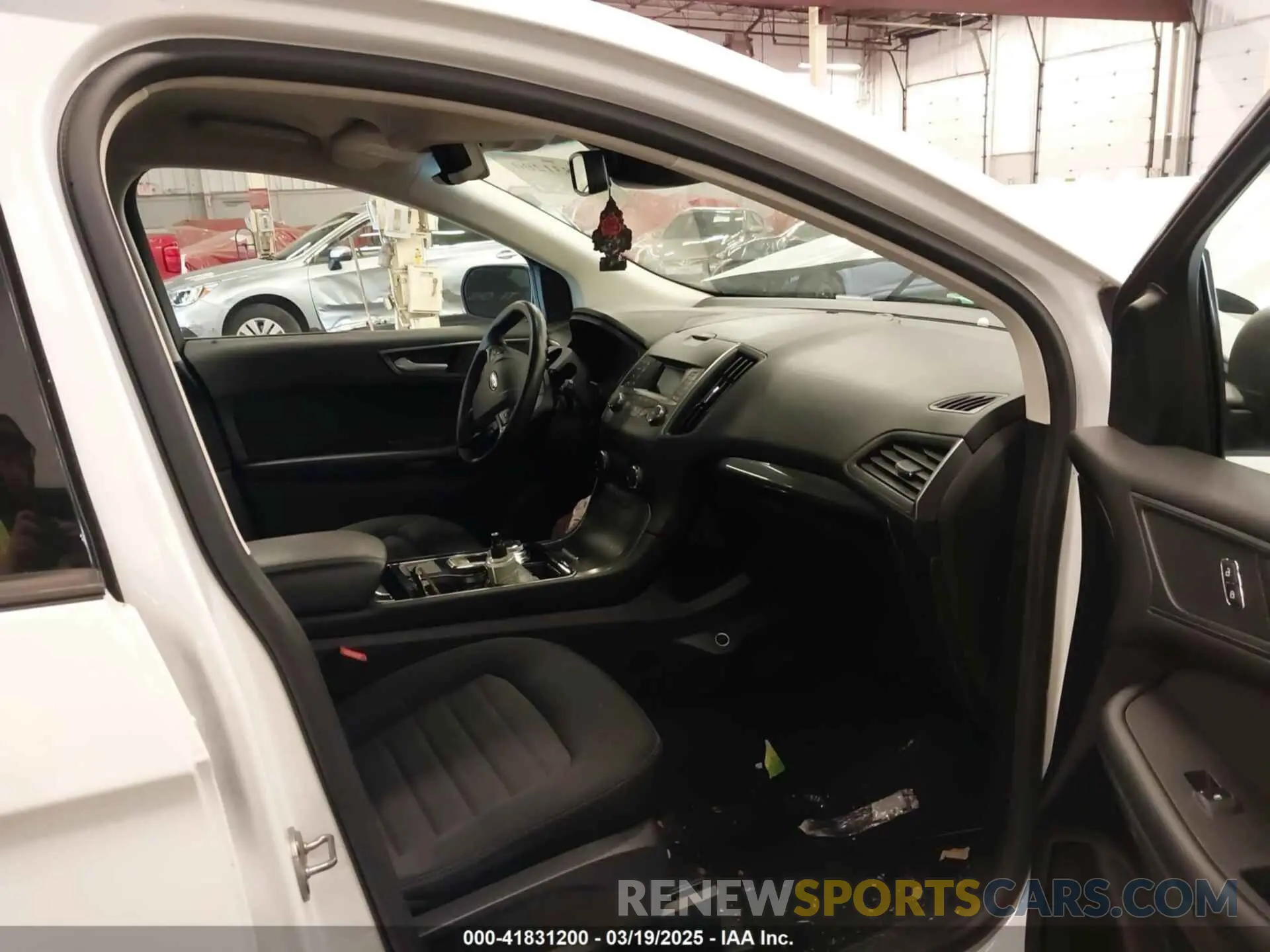 5 fotografías del automóvil dañado 2FMPK3G99KBC24072 FORD EDGE 2019