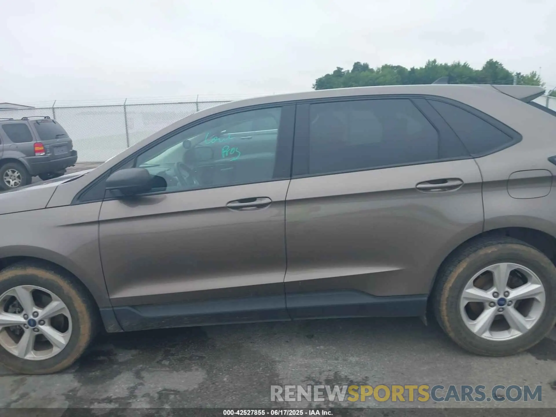 14 fotografías del automóvil dañado 2FMPK3G99KBC51062 FORD EDGE 2019
