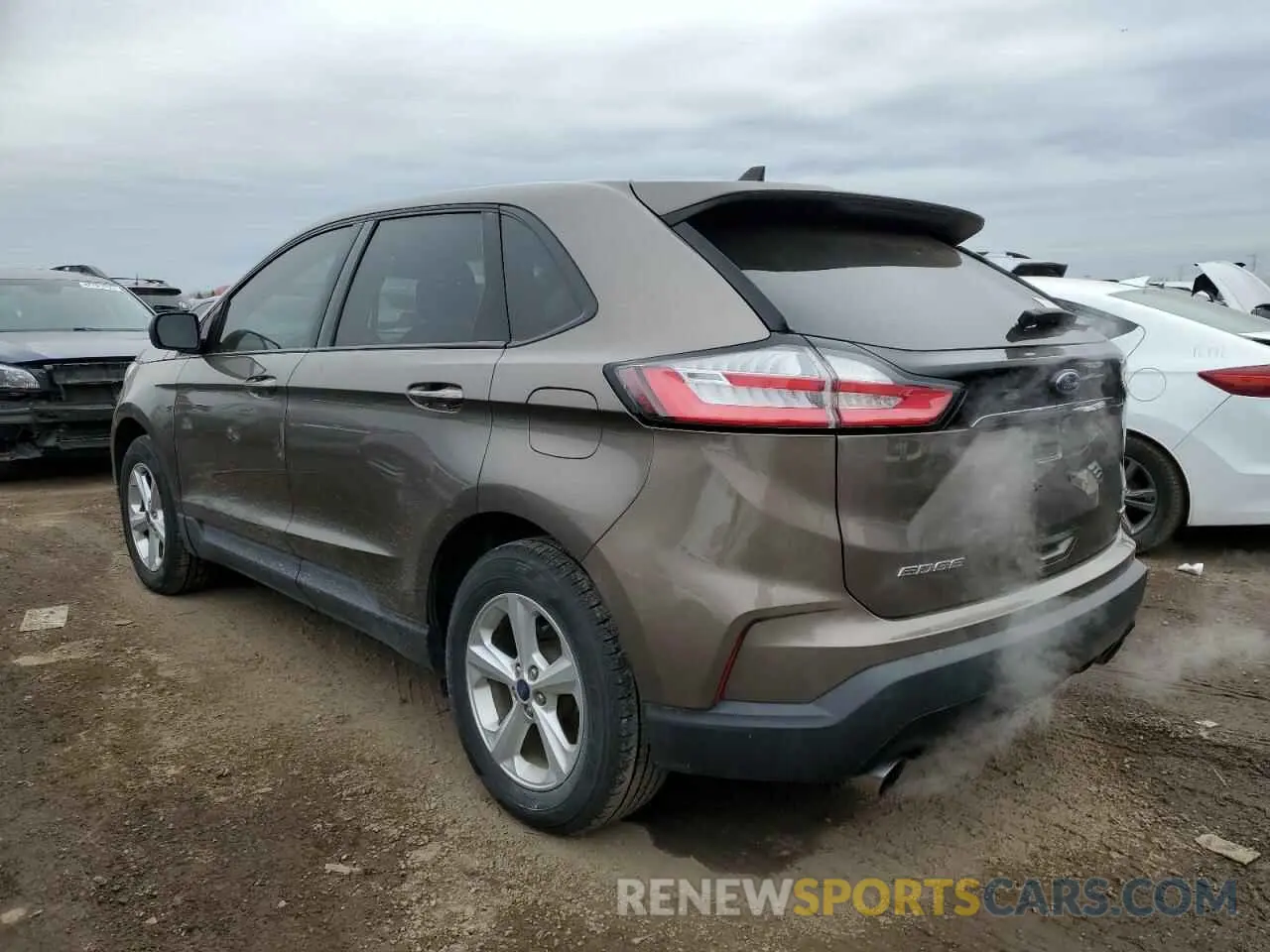 2 fotografías del automóvil dañado 2FMPK3G9XKBC23853 FORD EDGE 2019