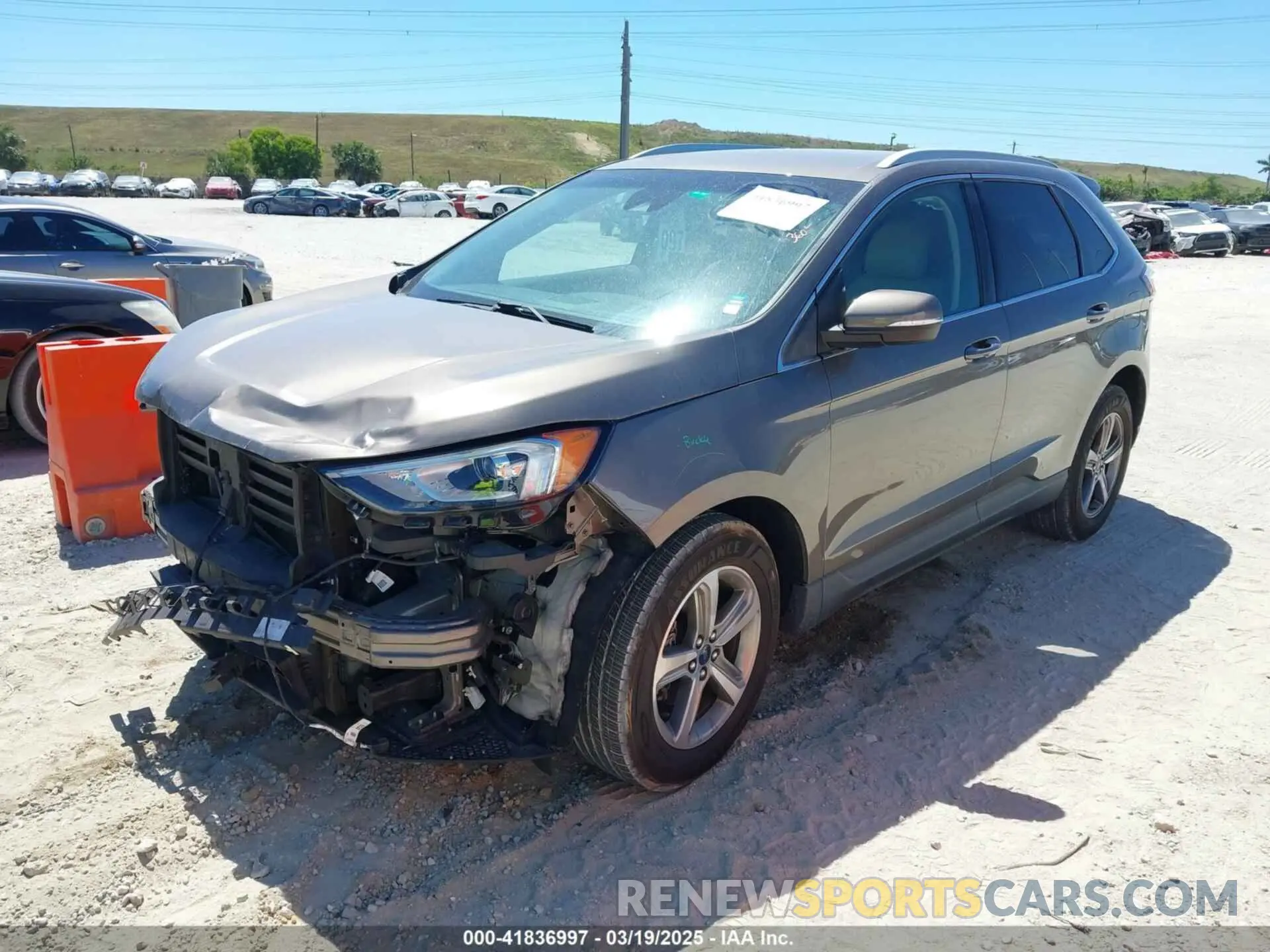 2 fotografías del automóvil dañado 2FMPK3J90KBB67205 FORD EDGE 2019