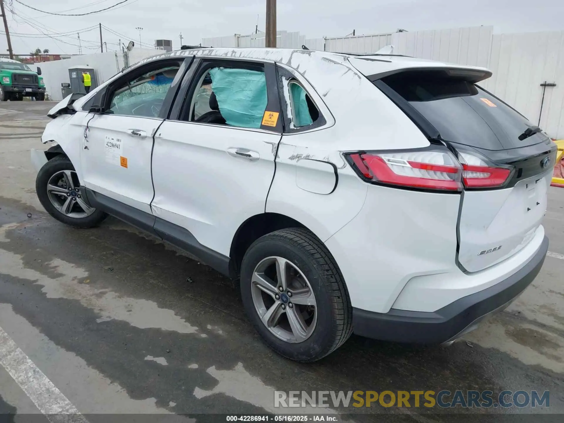 3 fotografías del automóvil dañado 2FMPK3J92KBB46825 FORD EDGE 2019