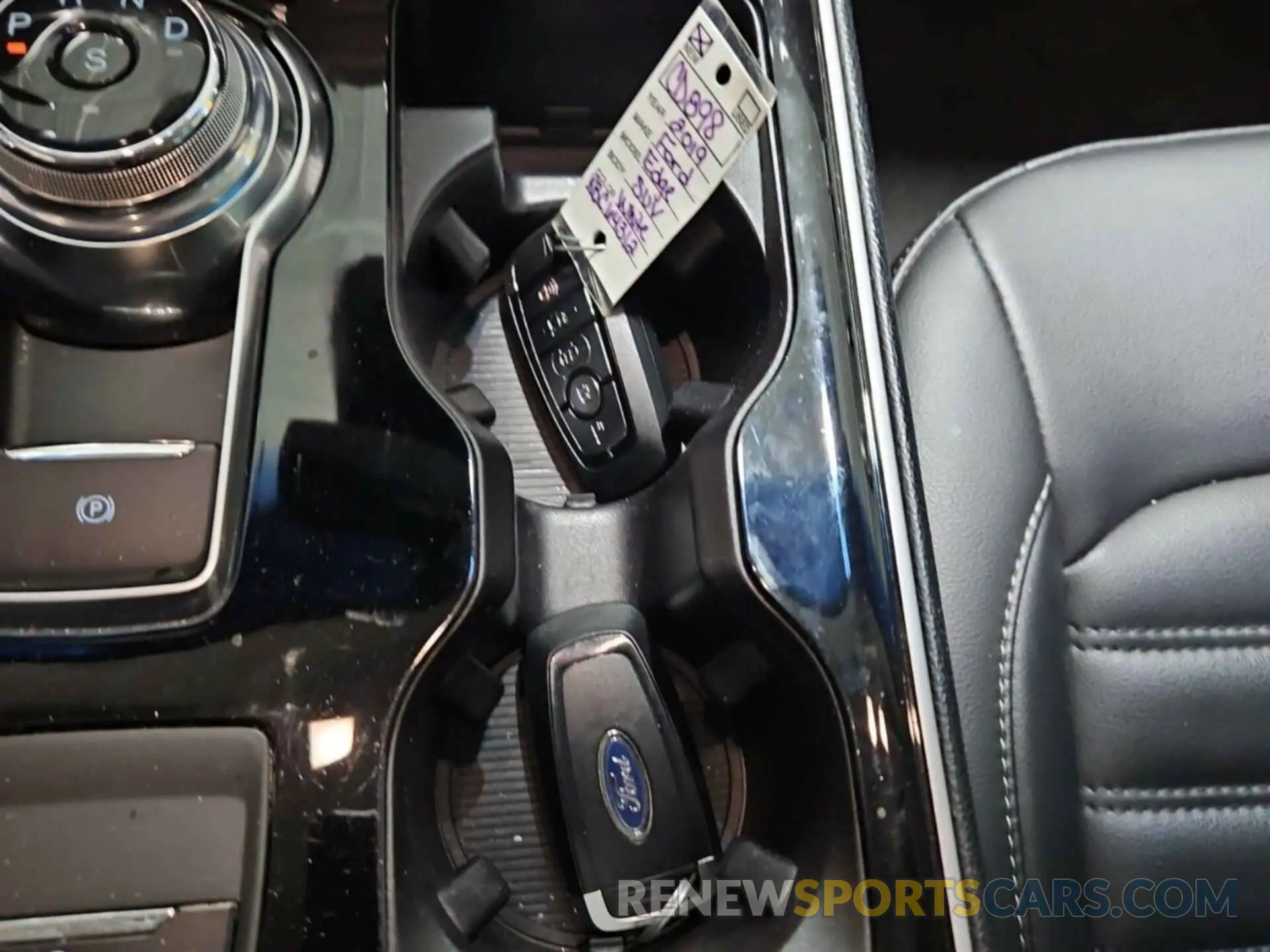 2 fotografías del automóvil dañado 2FMPK3J94KBC64312 FORD EDGE 2019