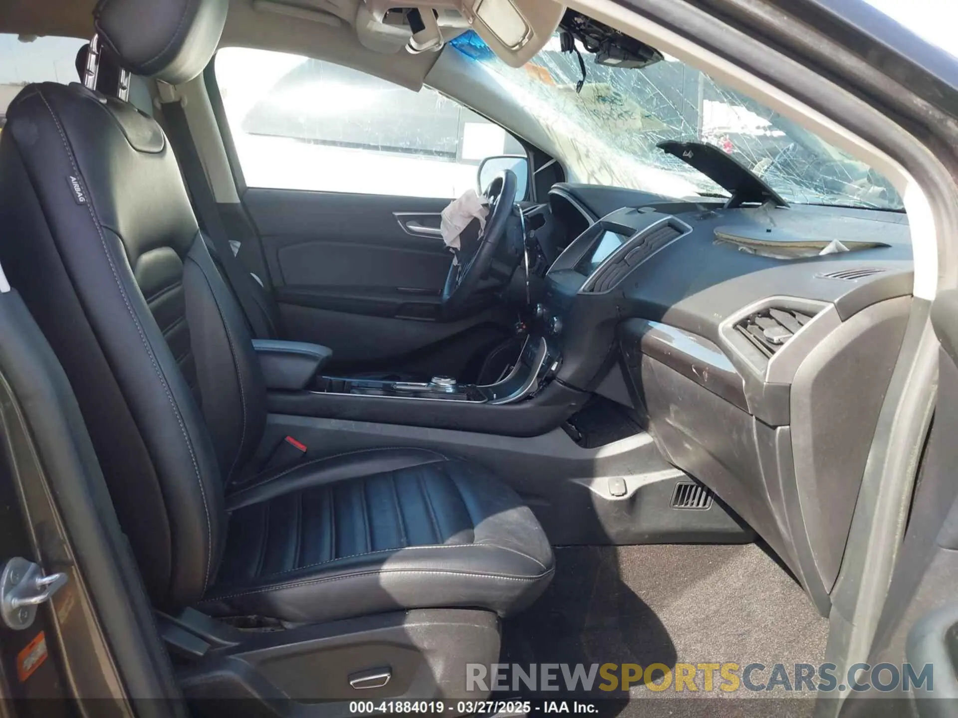 5 fotografías del automóvil dañado 2FMPK3J95KBB75834 FORD EDGE 2019