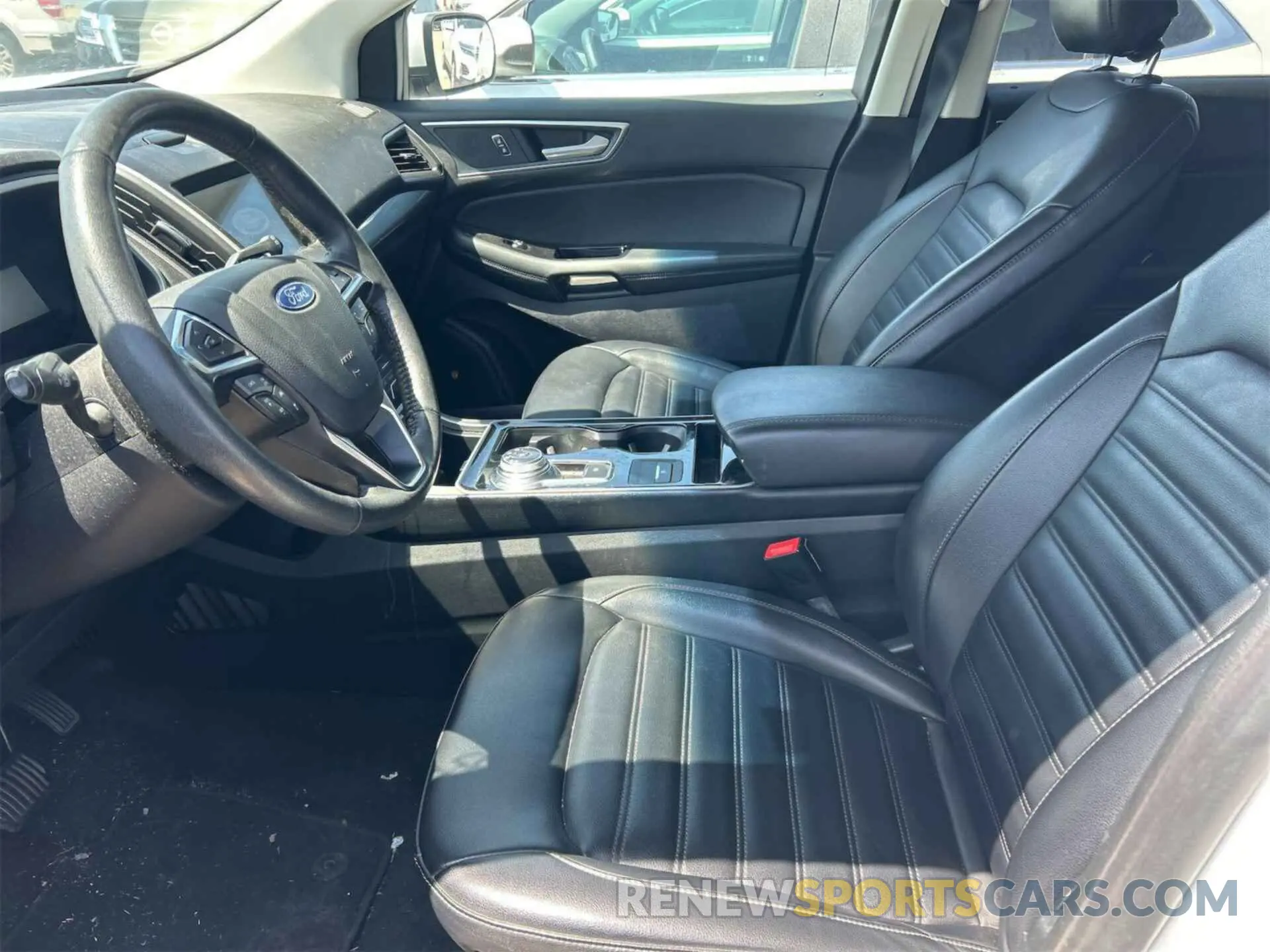 2 fotografías del automóvil dañado 2FMPK3J97KBC10776 FORD EDGE 2019