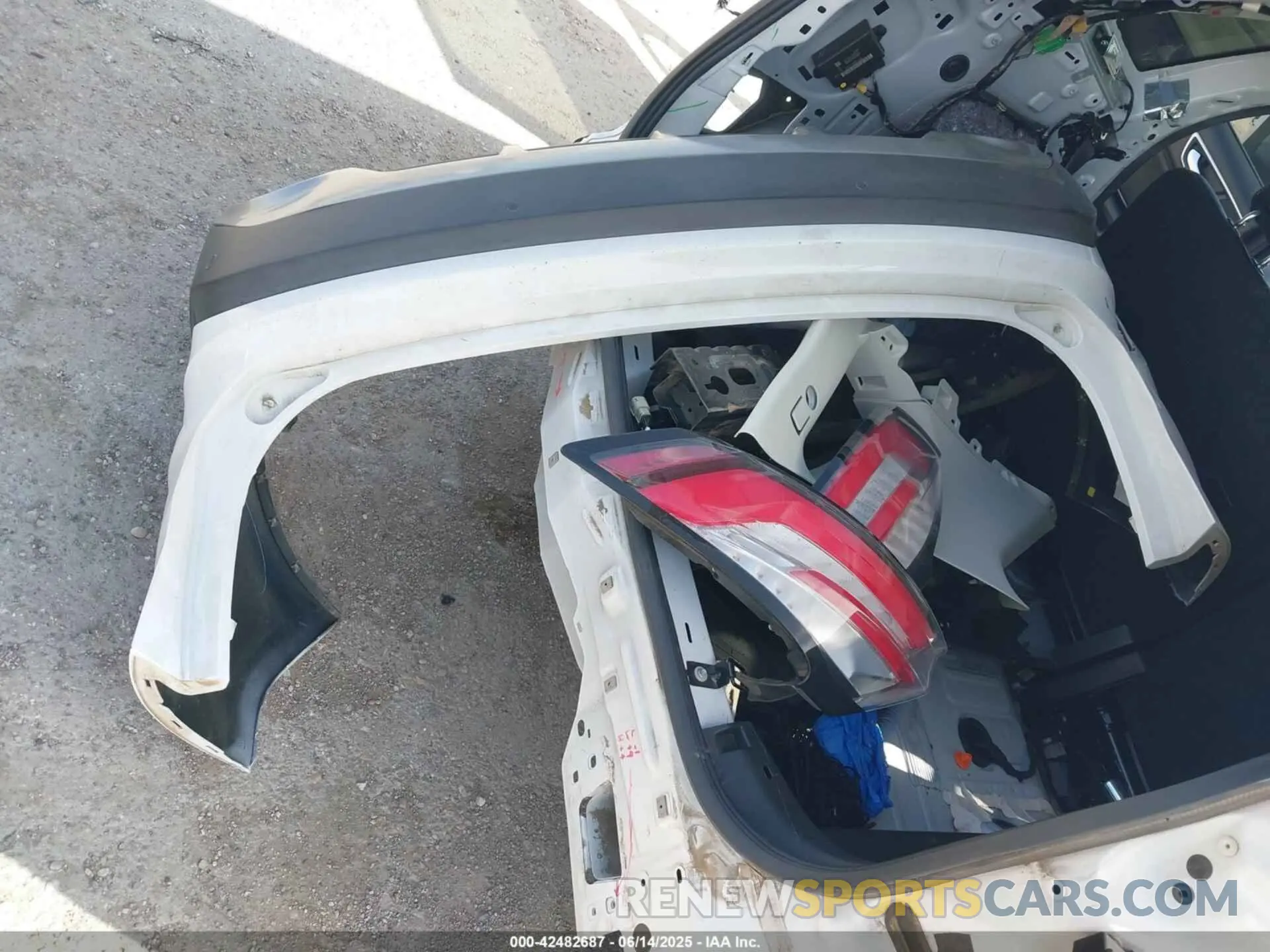 12 fotografías del automóvil dañado 2FMPK3J97KBC26735 FORD EDGE 2019
