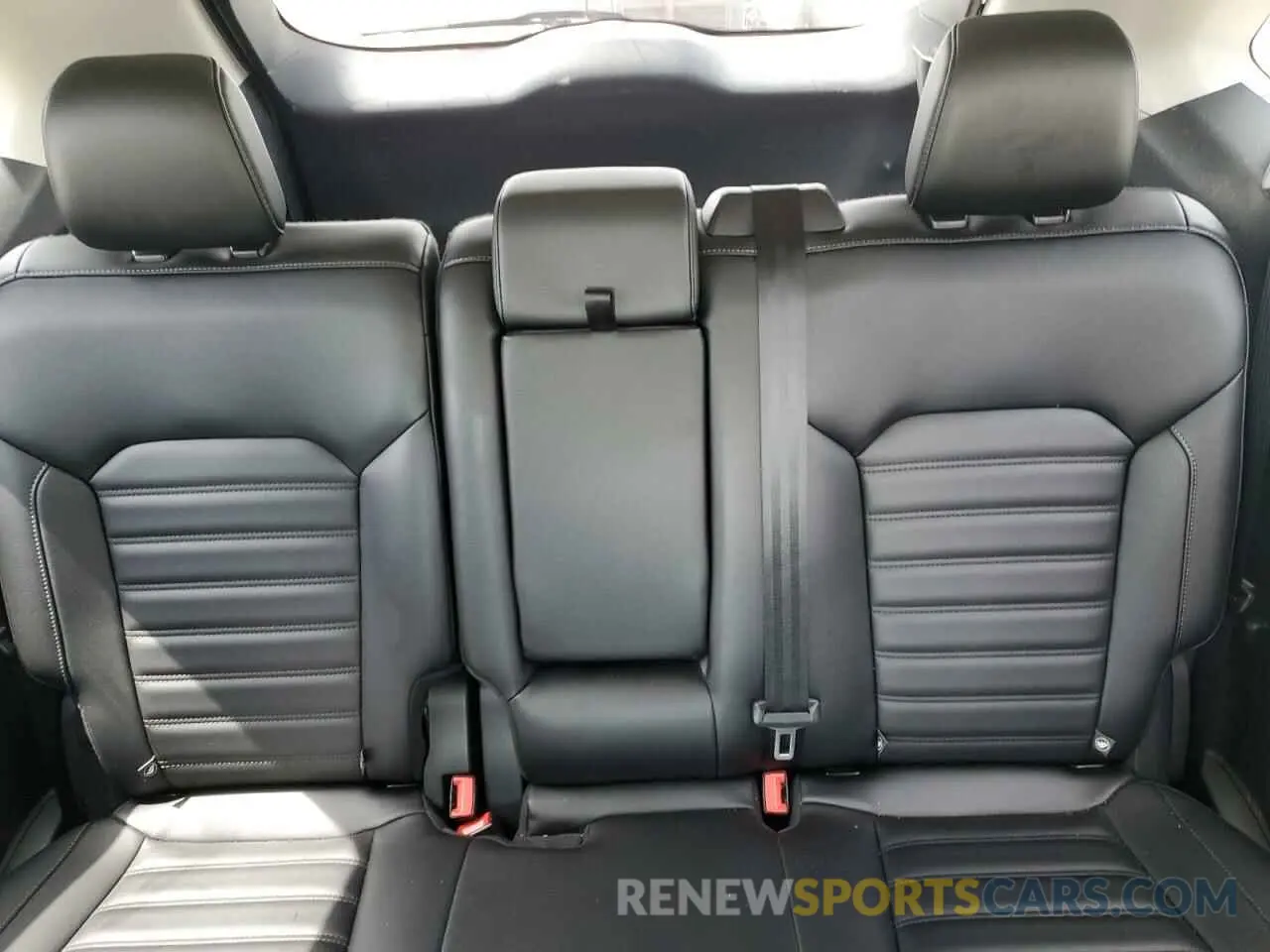 10 fotografías del automóvil dañado 2FMPK3J98KBC31636 FORD EDGE 2019