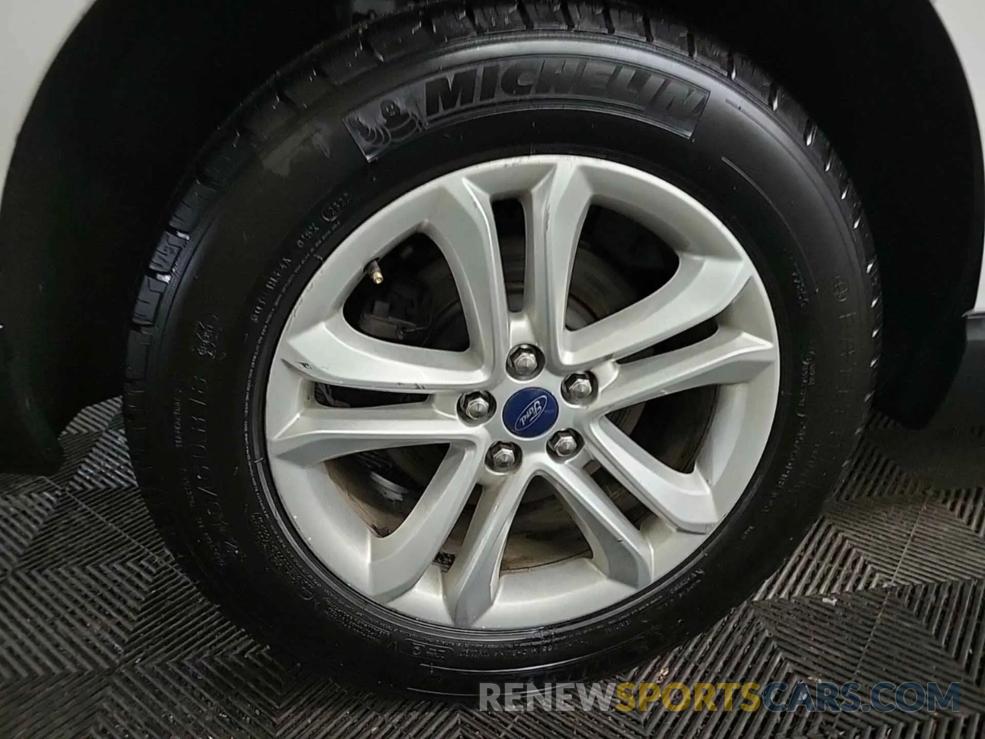 44 fotografías del automóvil dañado 2FMPK3J98KBC37758 FORD EDGE 2019