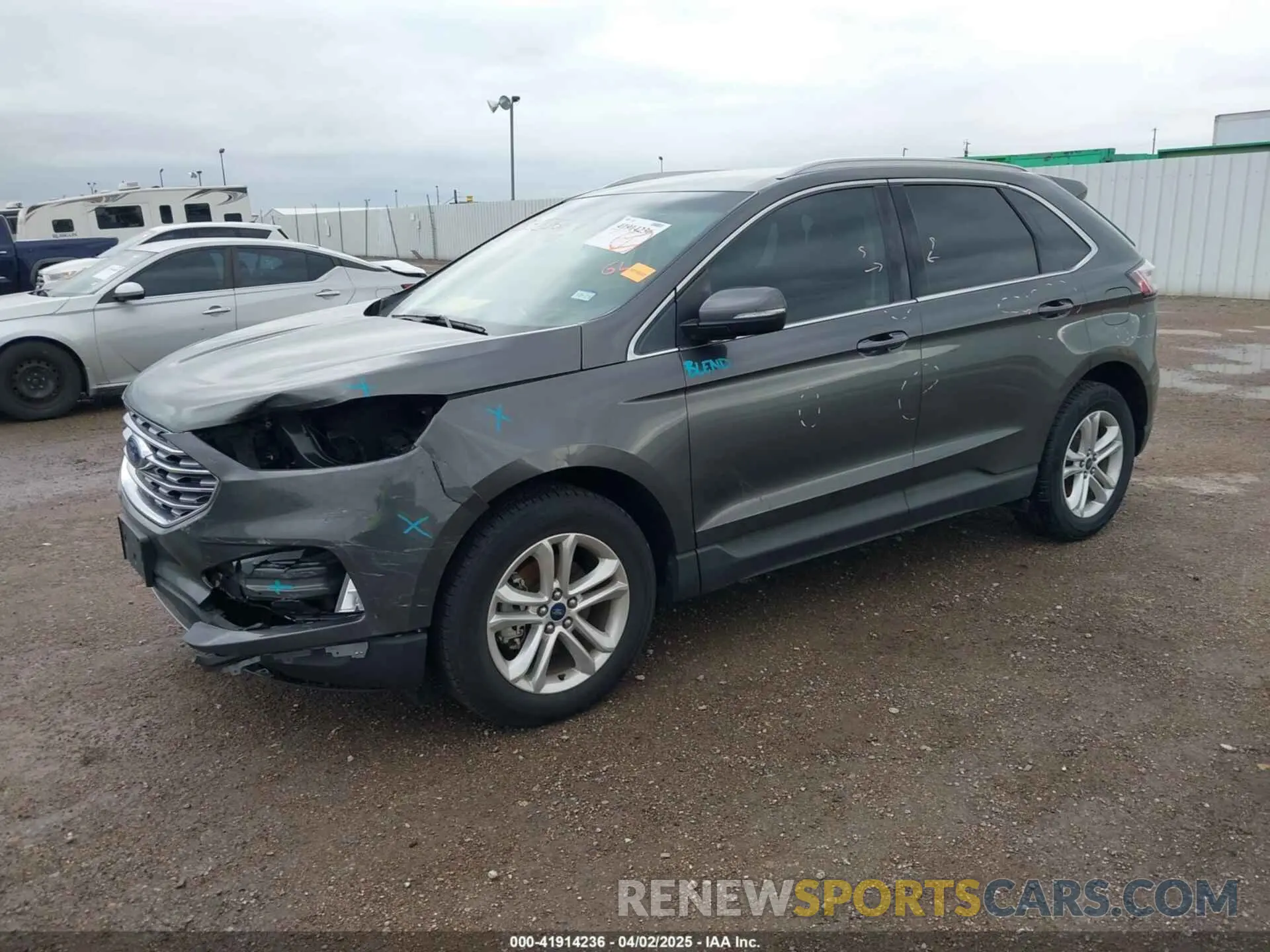 2 fotografías del automóvil dañado 2FMPK3J99KBC61602 FORD EDGE 2019