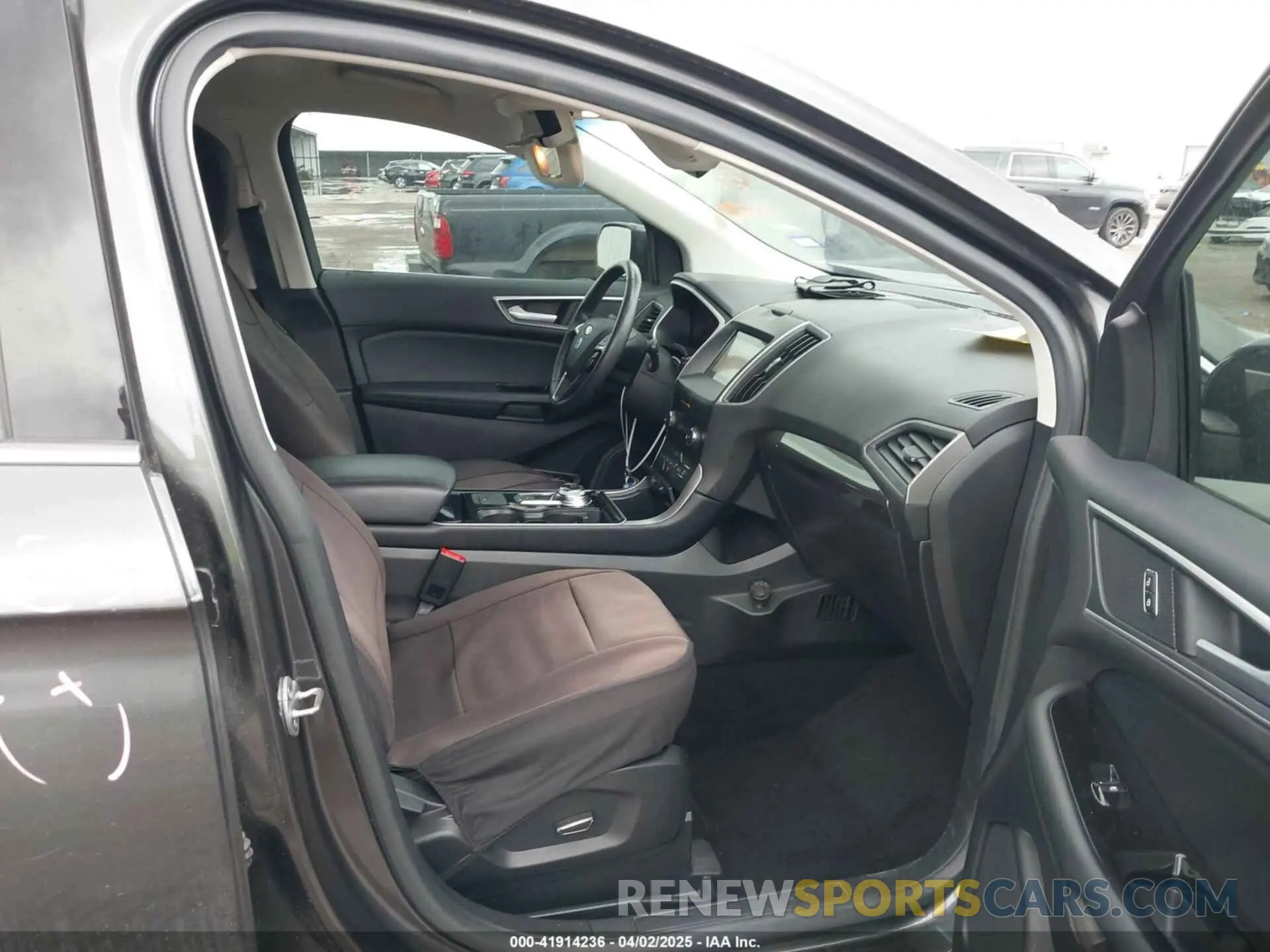 5 fotografías del automóvil dañado 2FMPK3J99KBC61602 FORD EDGE 2019
