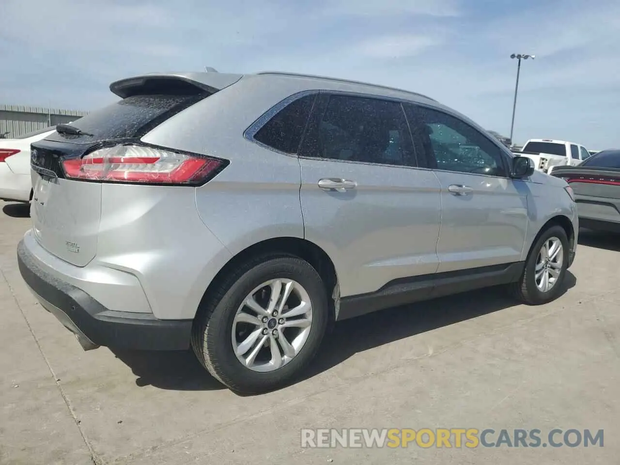 3 fotografías del automóvil dañado 2FMPK3J9XKBC26681 FORD EDGE 2019