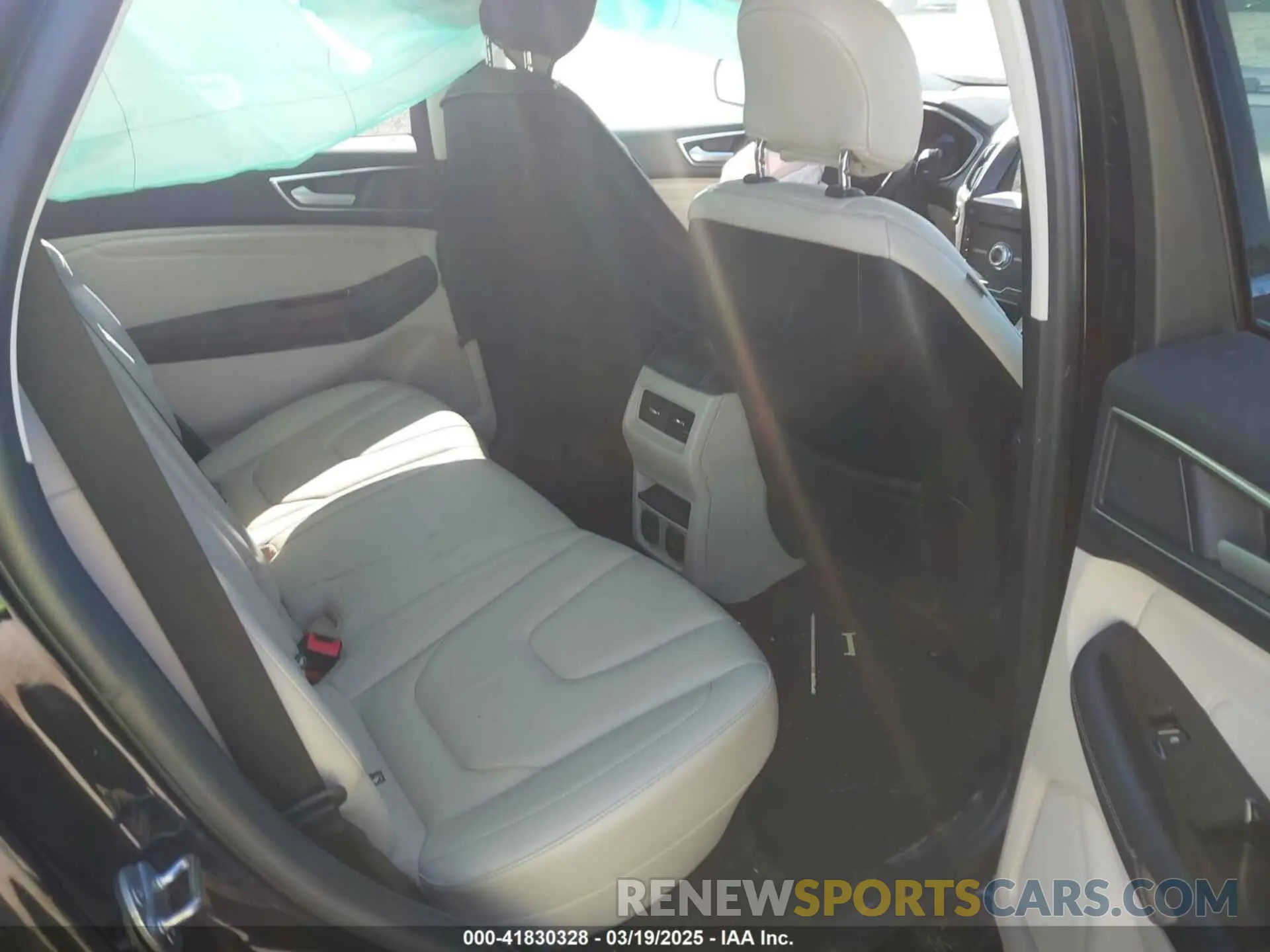 8 fotografías del automóvil dañado 2FMPK3K99KBB53558 FORD EDGE 2019