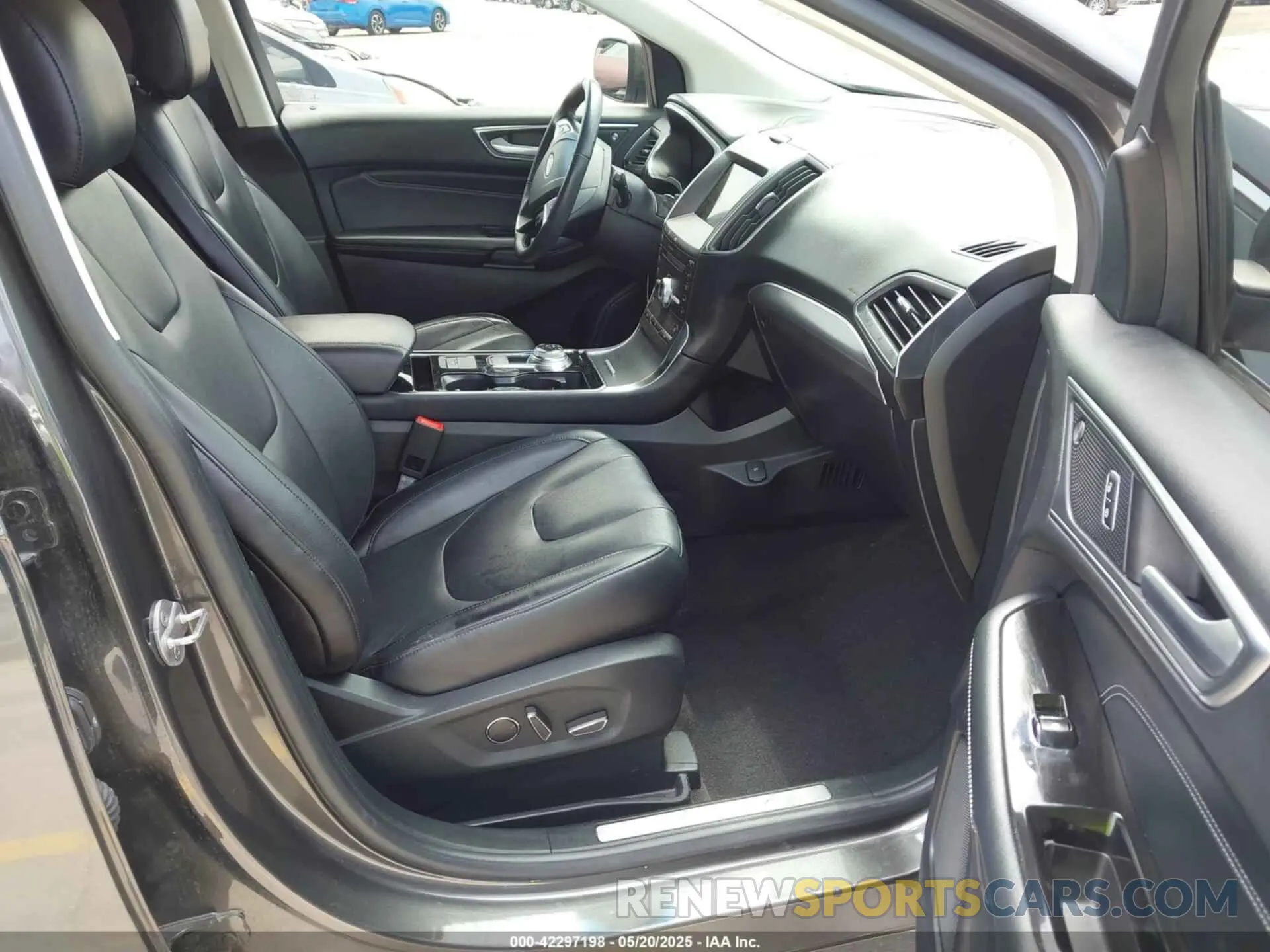 5 fotografías del automóvil dañado 2FMPK3K9XKBC35685 FORD EDGE 2019