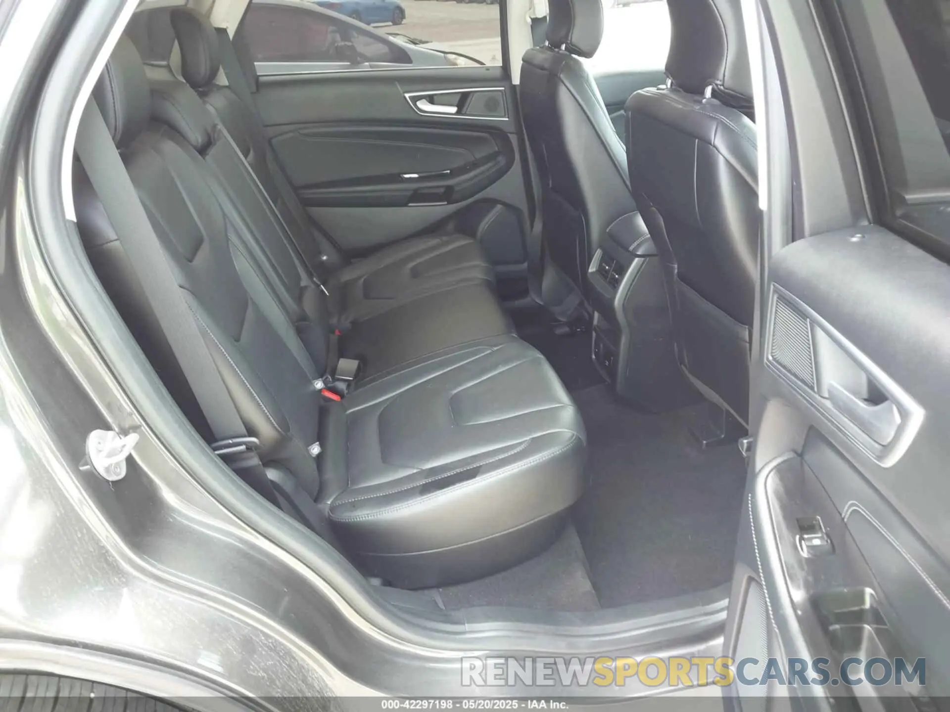 8 fotografías del automóvil dañado 2FMPK3K9XKBC35685 FORD EDGE 2019