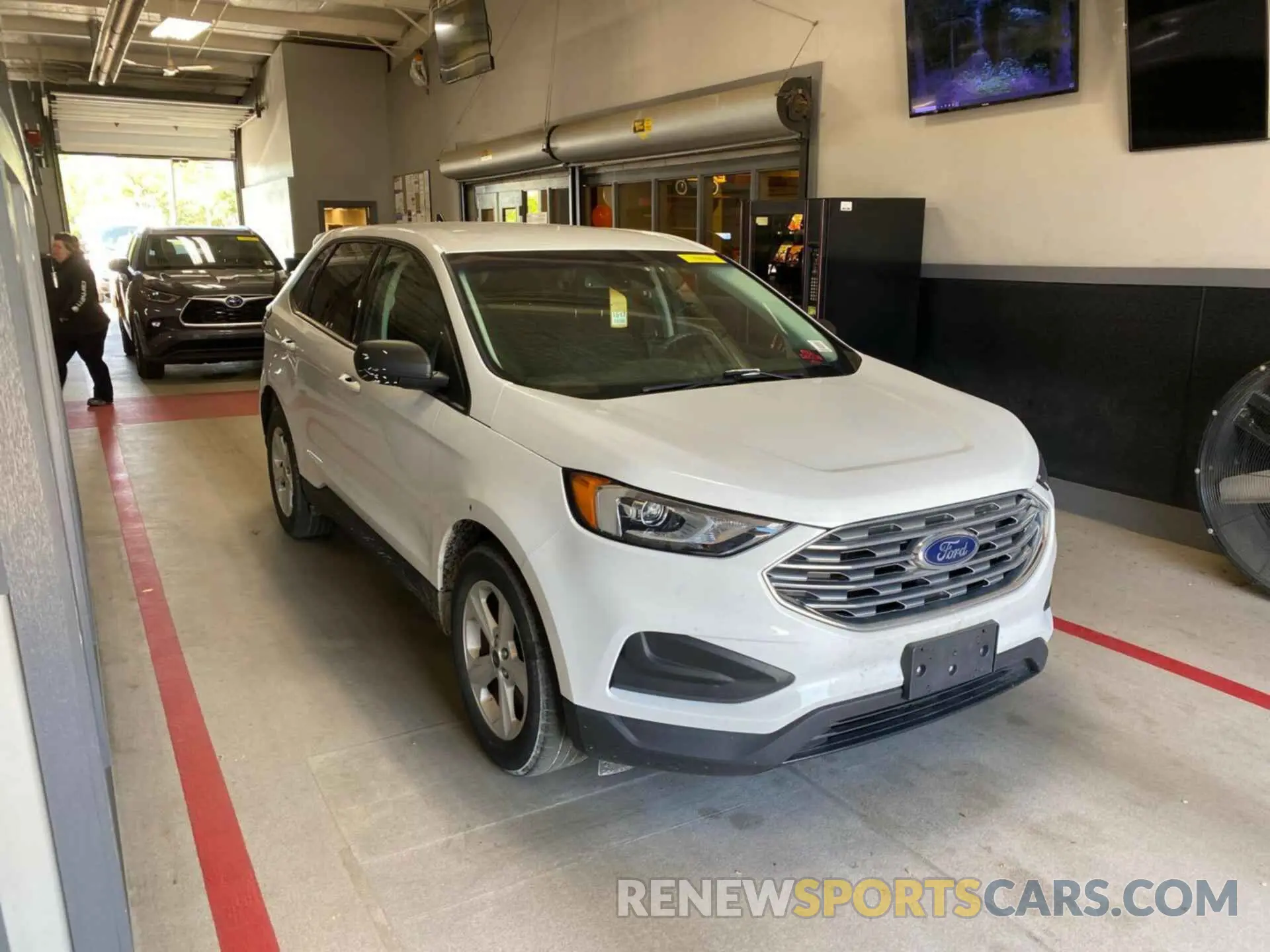2 fotografías del automóvil dañado 2FMPK4G91KBB77304 FORD EDGE 2019