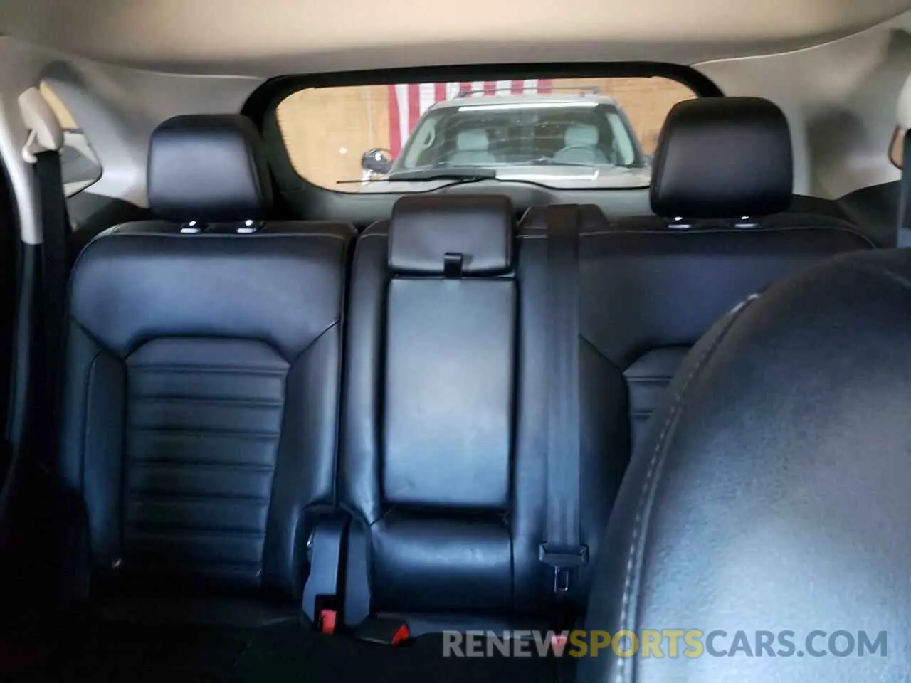 10 fotografías del automóvil dañado 2FMPK4J91KBC06048 FORD EDGE 2019