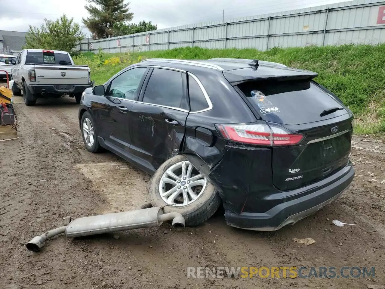 2 fotografías del automóvil dañado 2FMPK4J93KBB15606 FORD EDGE 2019