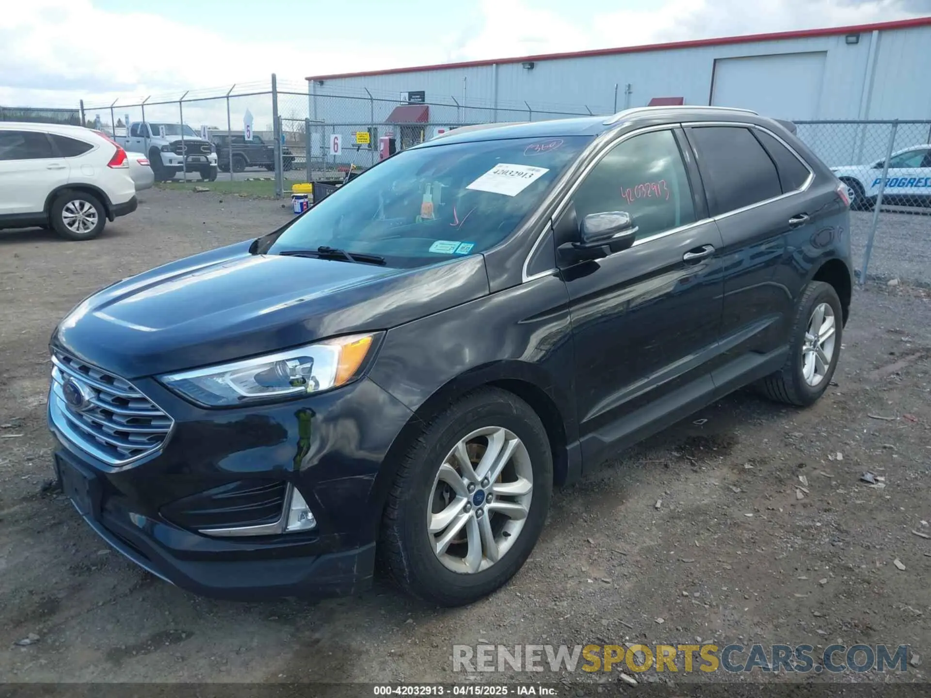 2 fotografías del automóvil dañado 2FMPK4J93KBB66345 FORD EDGE 2019