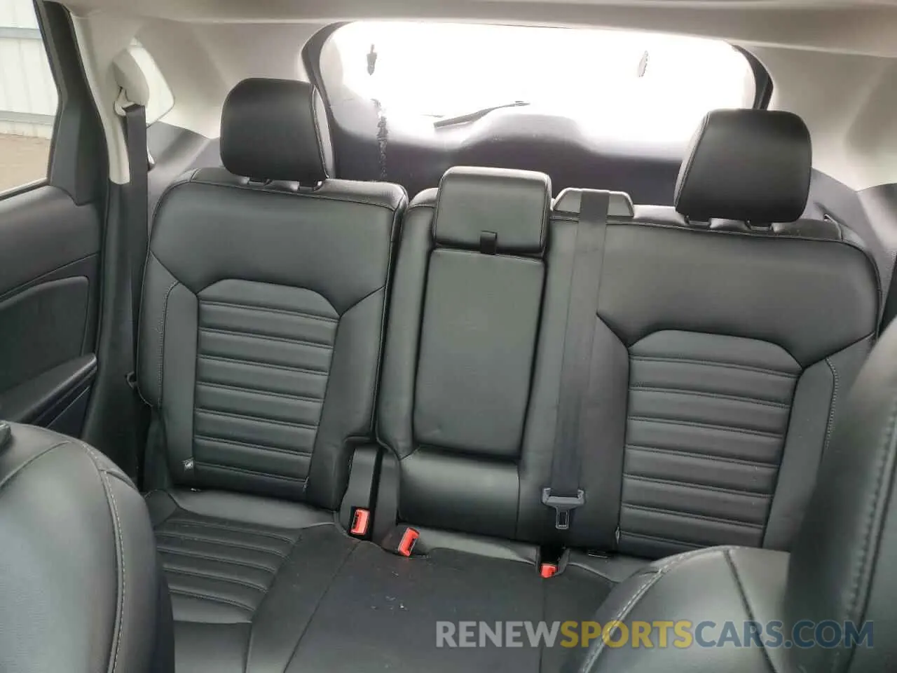 10 fotografías del automóvil dañado 2FMPK4J93KBB77765 FORD EDGE 2019