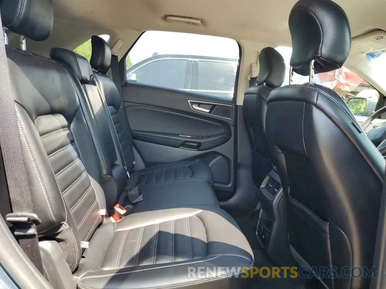 10 fotografías del automóvil dañado 2FMPK4J95KBB23500 FORD EDGE 2019