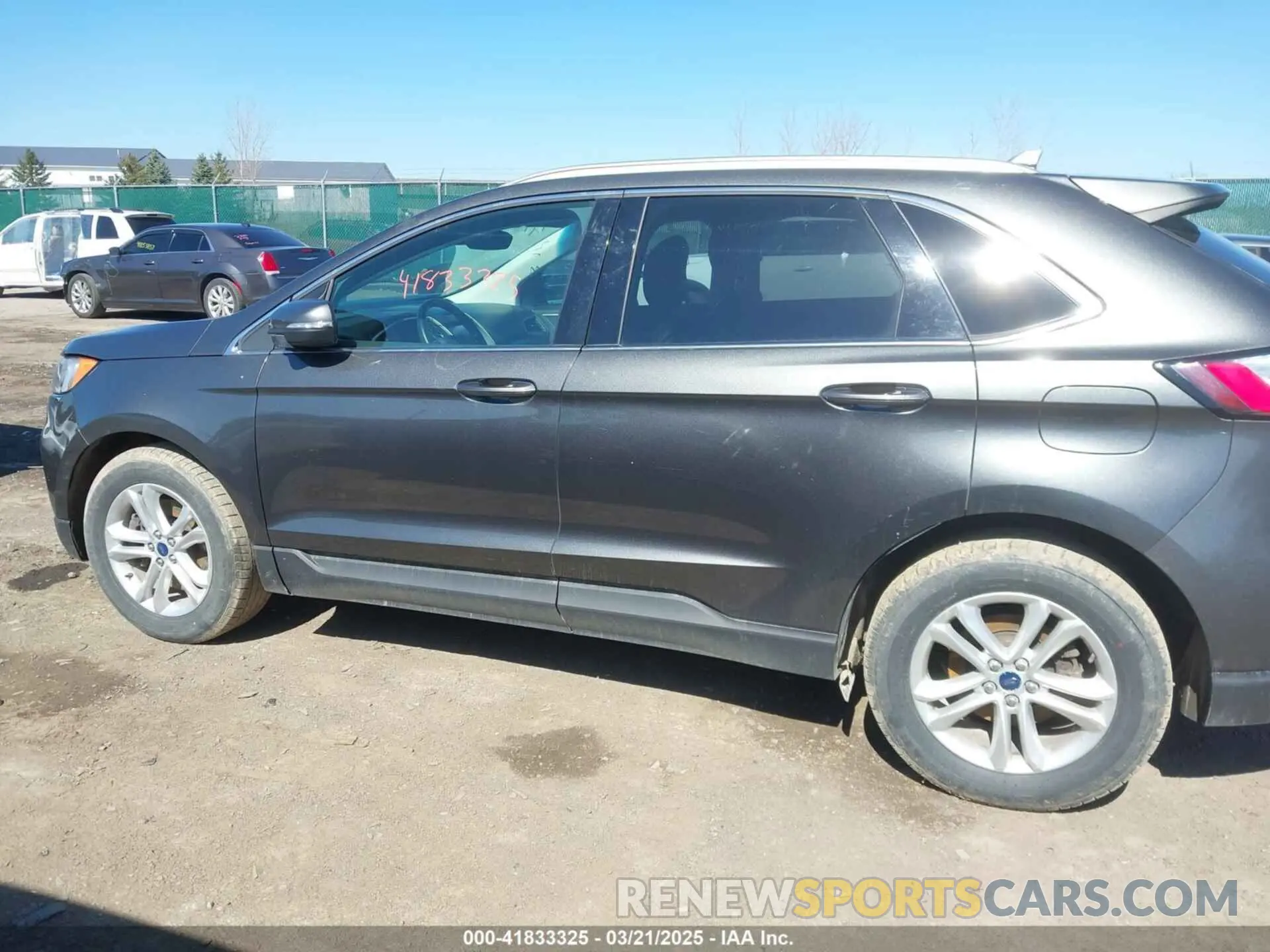 14 fotografías del automóvil dañado 2FMPK4J95KBB73037 FORD EDGE 2019