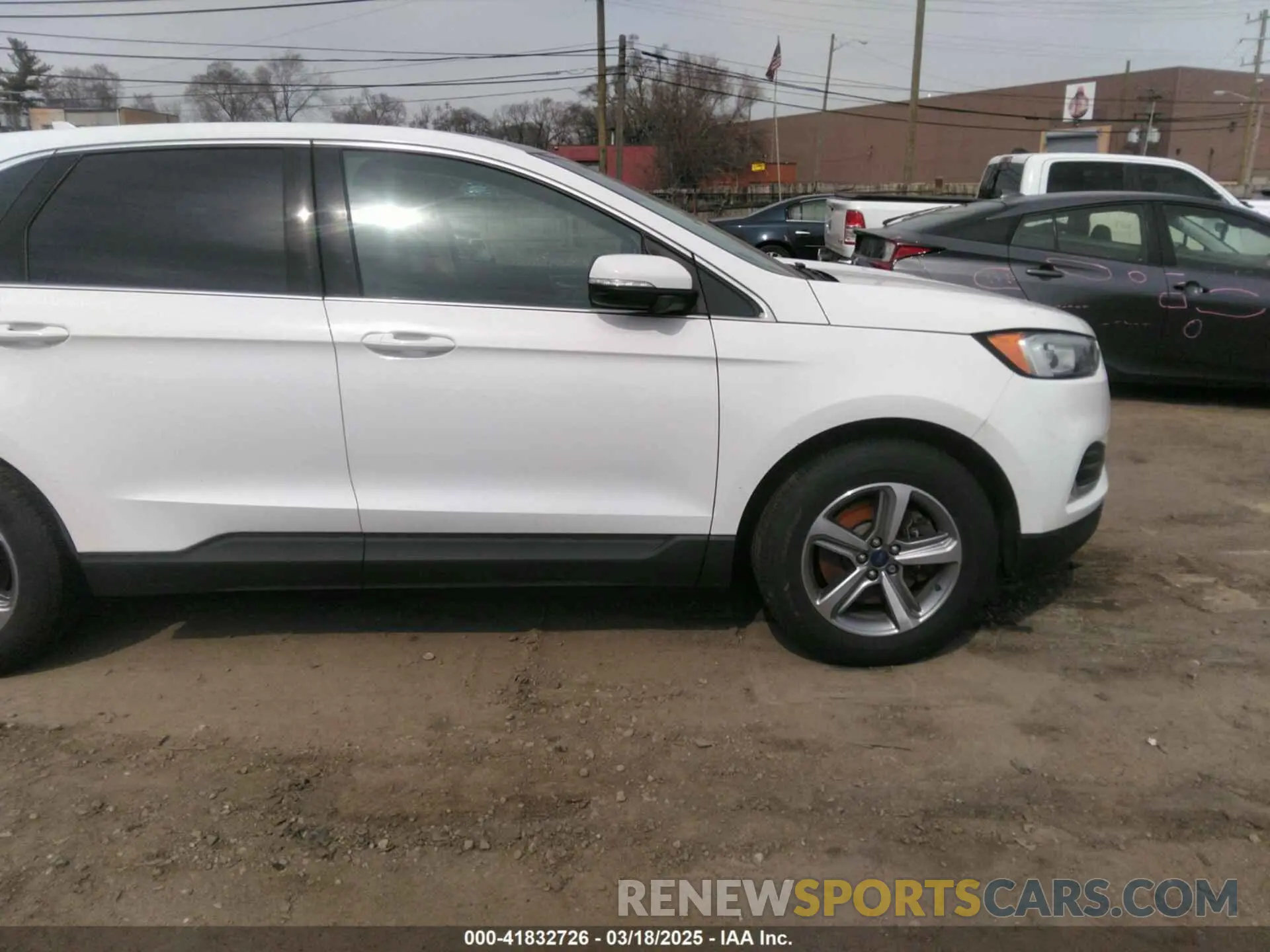 12 fotografías del automóvil dañado 2FMPK4J96KBC26540 FORD EDGE 2019