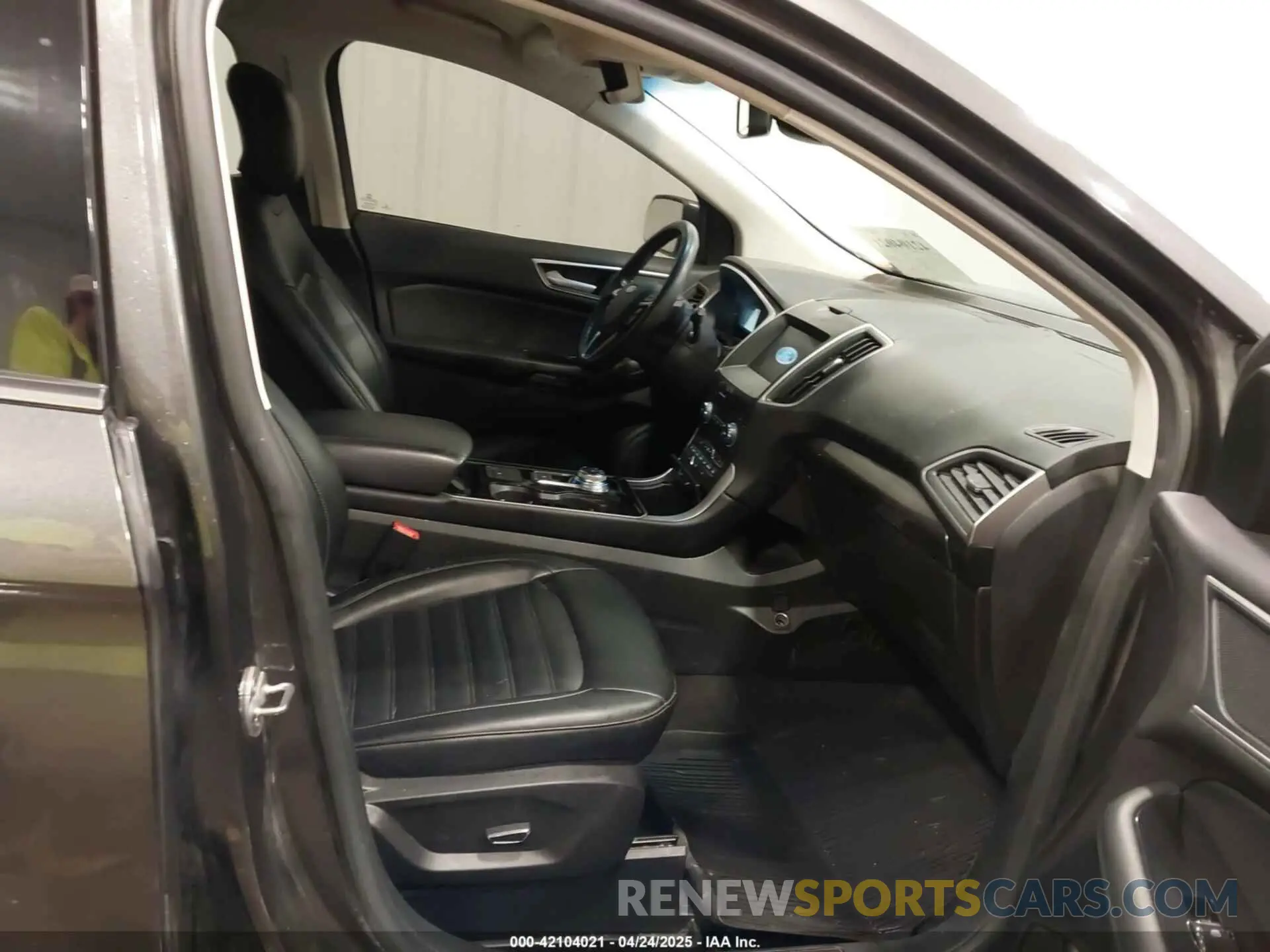 5 fotografías del automóvil dañado 2FMPK4J99KBB69279 FORD EDGE 2019